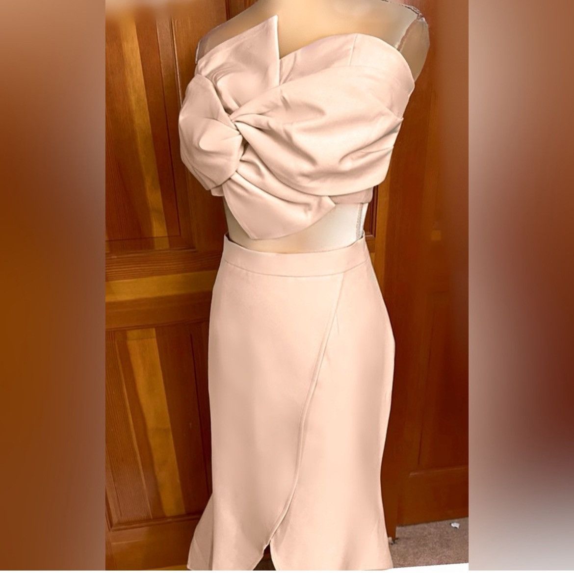 Designer NWT, Lavishly Paris Exquisite 2-Piece Skirt Suit. Size S / US 4 / IT 40 - 10 Thumbnail