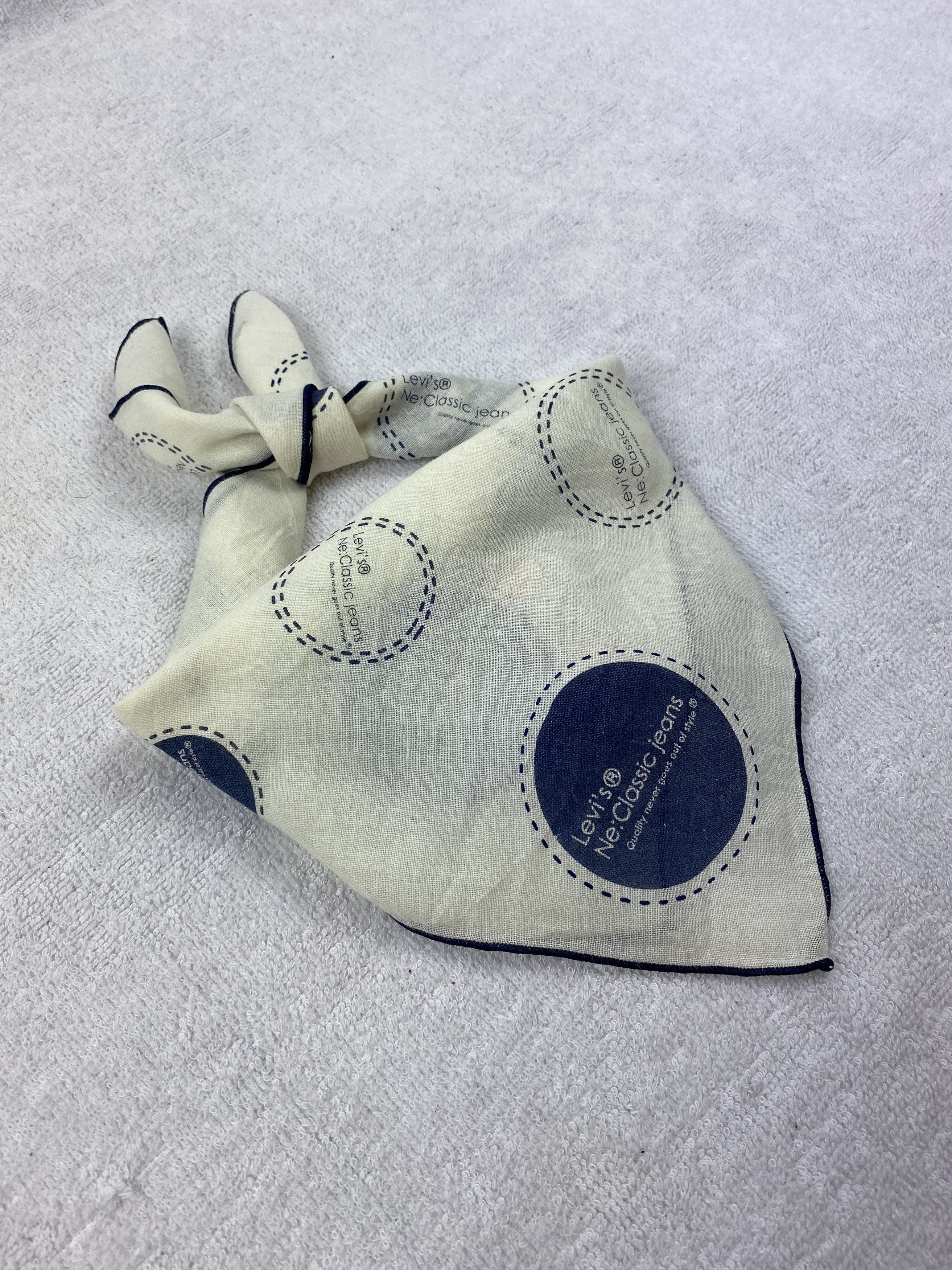 Levi's Levis Handkerchief / Bandana / Neckerchief Size ONE SIZE - 1 Thumbnail