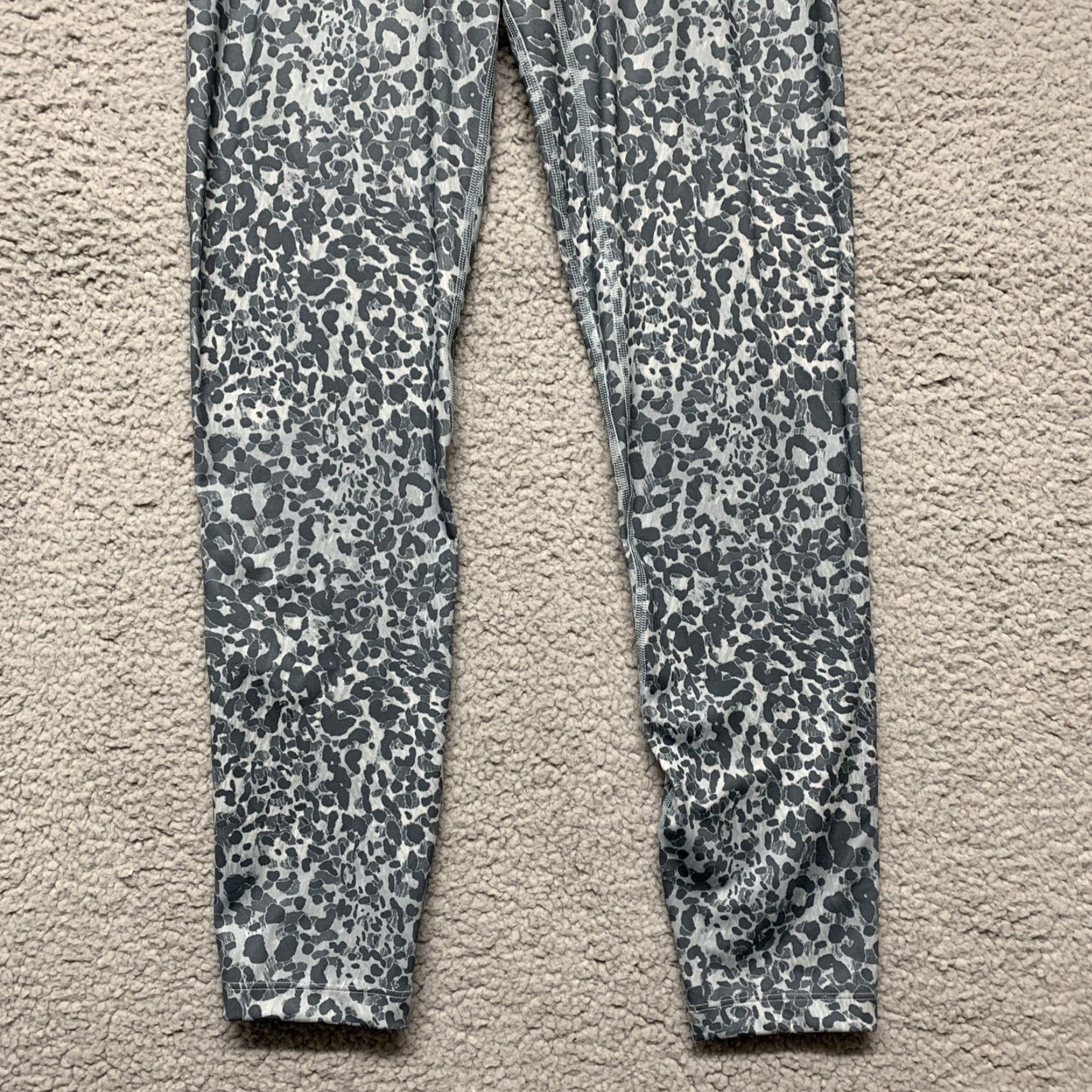 Vintage JoyLab Leggings Women Size S Blue Leopard High-Rise Hidden Key Pocket Skinny Compression Pockets Size 26" / US 2 / IT 38 - 3 Thumbnail