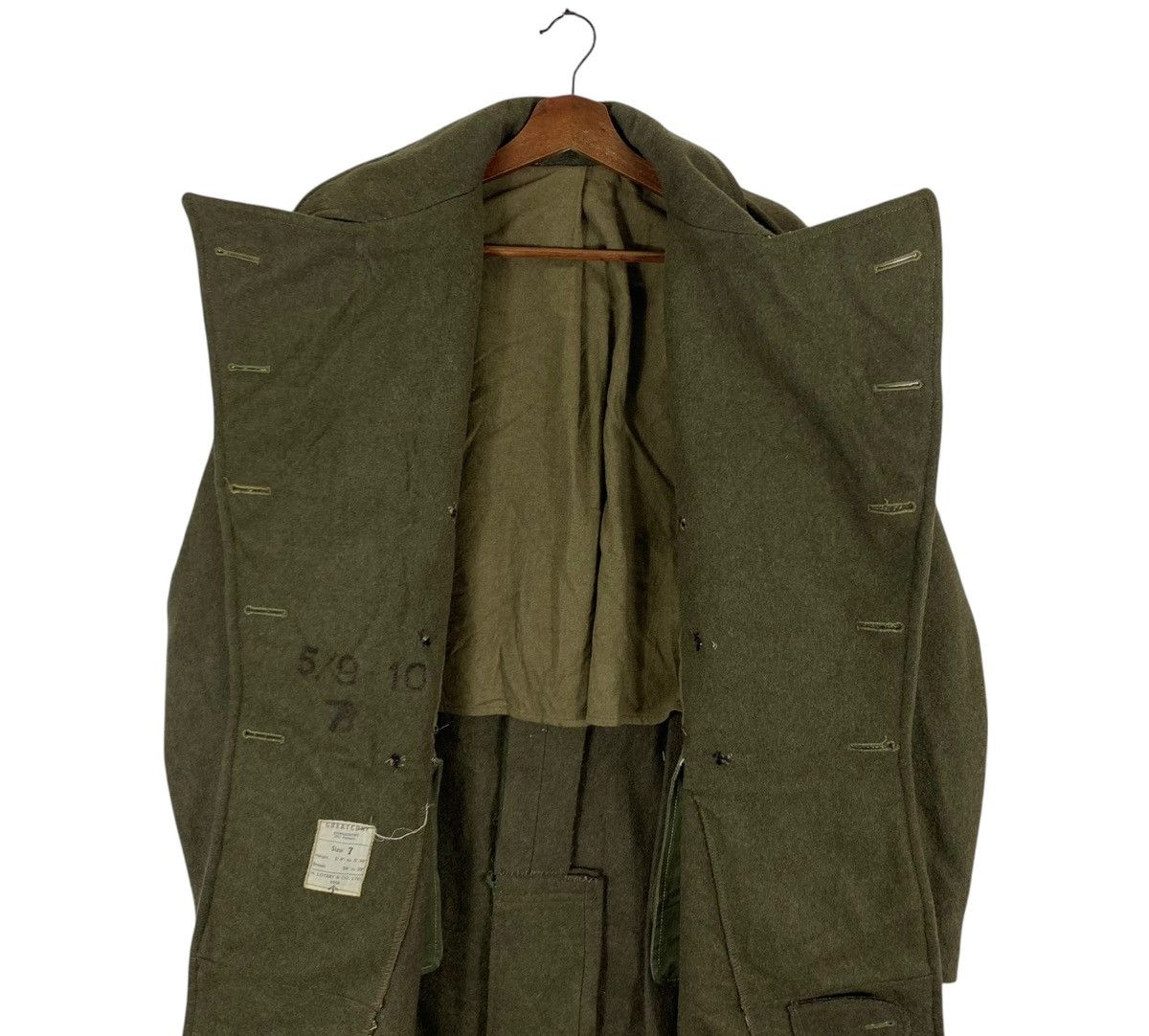 Vintage VINTAGE 1950s BRITISH MILITARY GREAT COAT DISMOUNTED Size US M / EU 48-50 / 2 - 6 Thumbnail