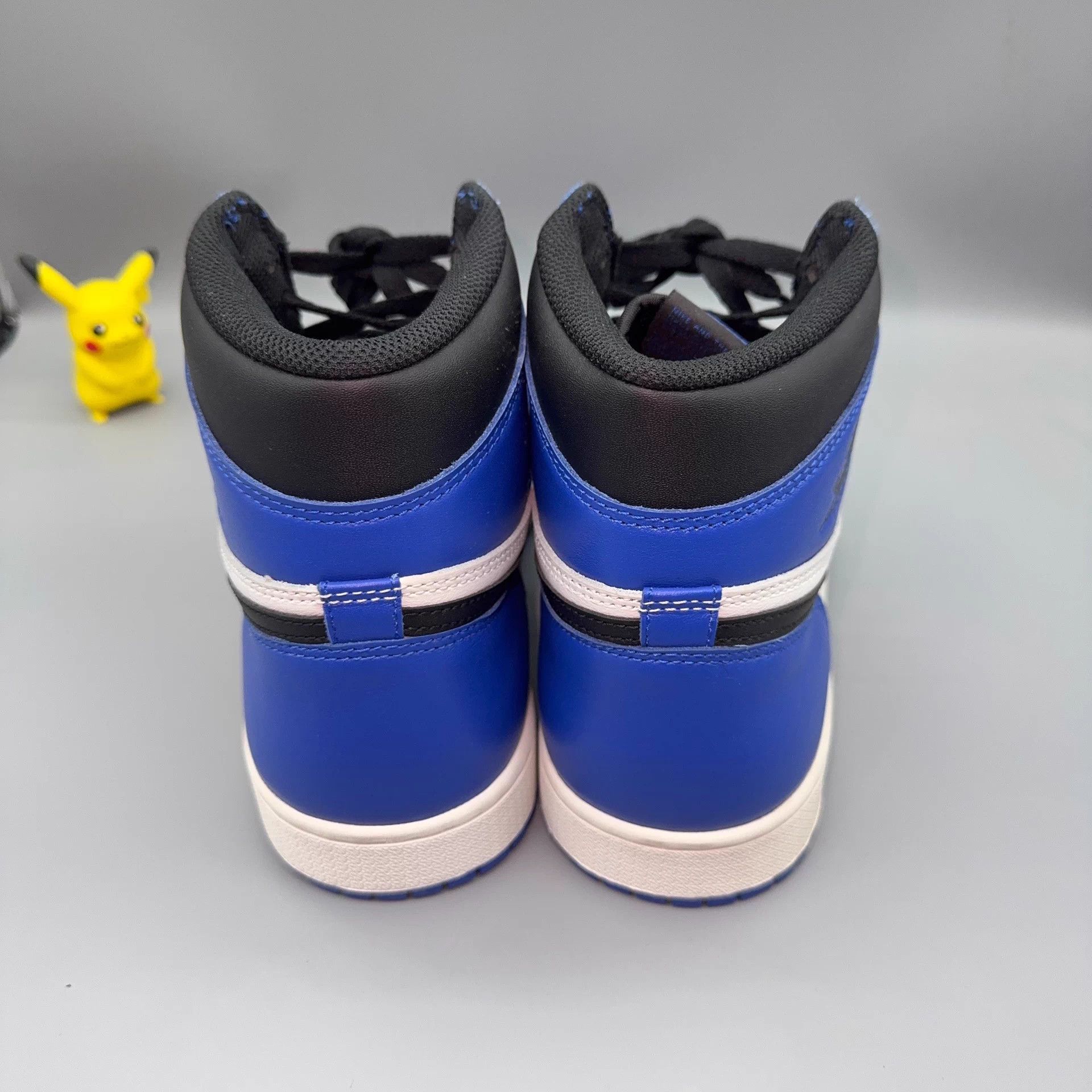 Nike Jordan AJ1 White/Blue Lightning 45 Size US 12 / EU 45 - 3 Thumbnail