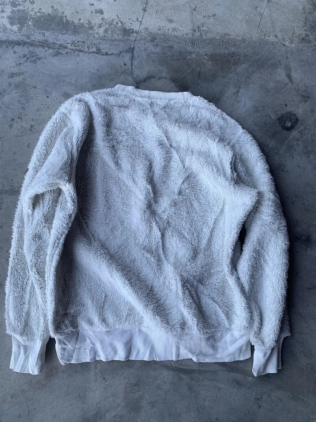 Playstation VINTAGE PLAYSTATION EMBROIDERY LOGO FLEECE SWEATSHIRT. Size US L / EU 52-54 / 3 - 3 Thumbnail