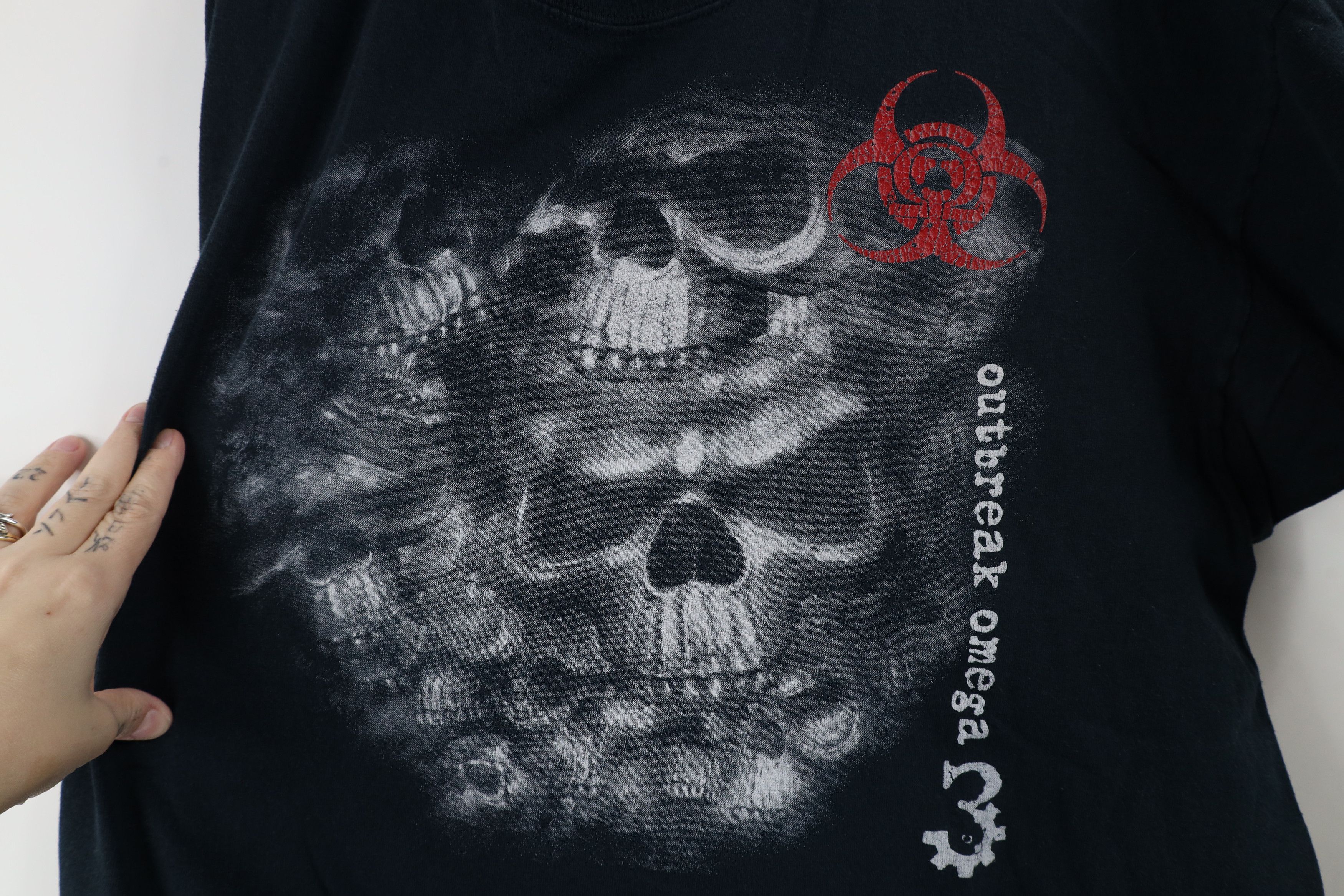 Vintage Vintage Y2K Streetwear Omega Zombies Skeleton T-Shirt Size US XL / EU 56 / 4 - 4 Thumbnail