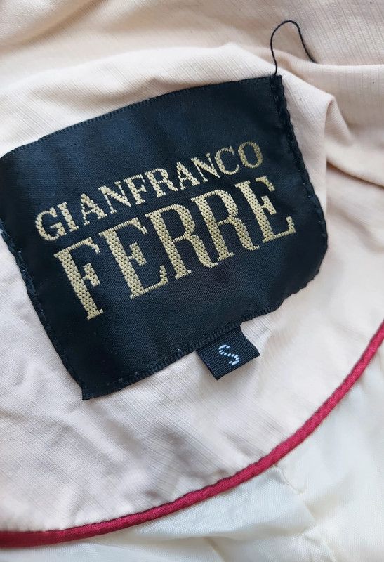 Gianfranco Ferre Gianfranco Ferre coat S 10 Size M / US 6-8 / IT 42-44 - 7 Thumbnail
