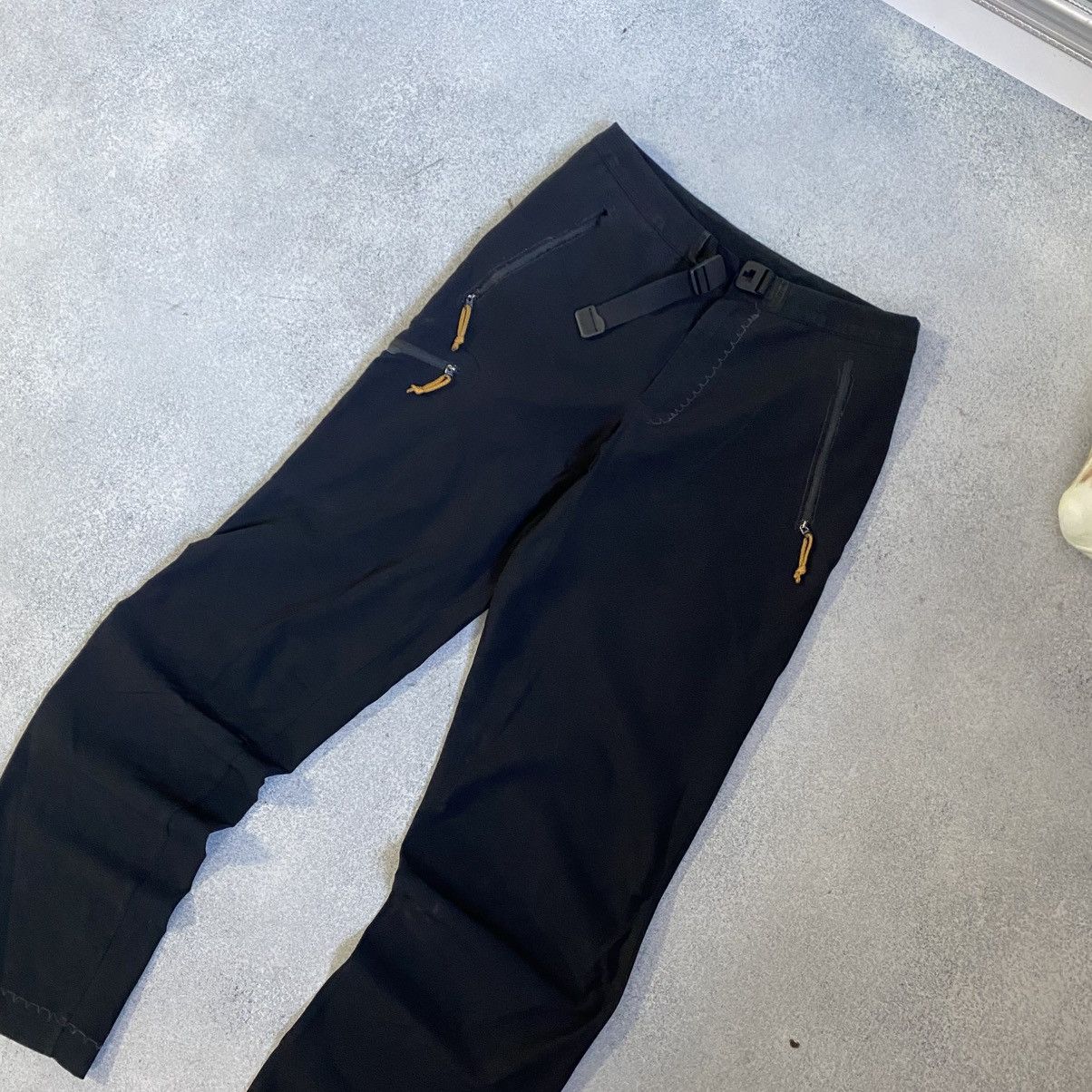 Arc'teryx Arcteryx pants nylon vintage small logo Gorpcore Size US 30 / EU 46 - 7 Thumbnail