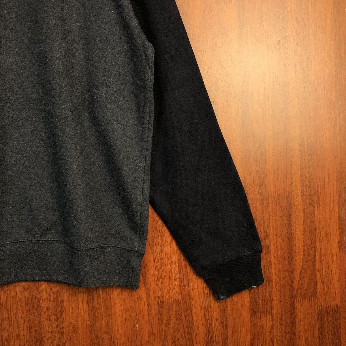 Uniqlo × Vintage Uniqlo Dark Blue Sweatshirt #7556 Size US M / EU 48-50 / 2 - 5 Thumbnail