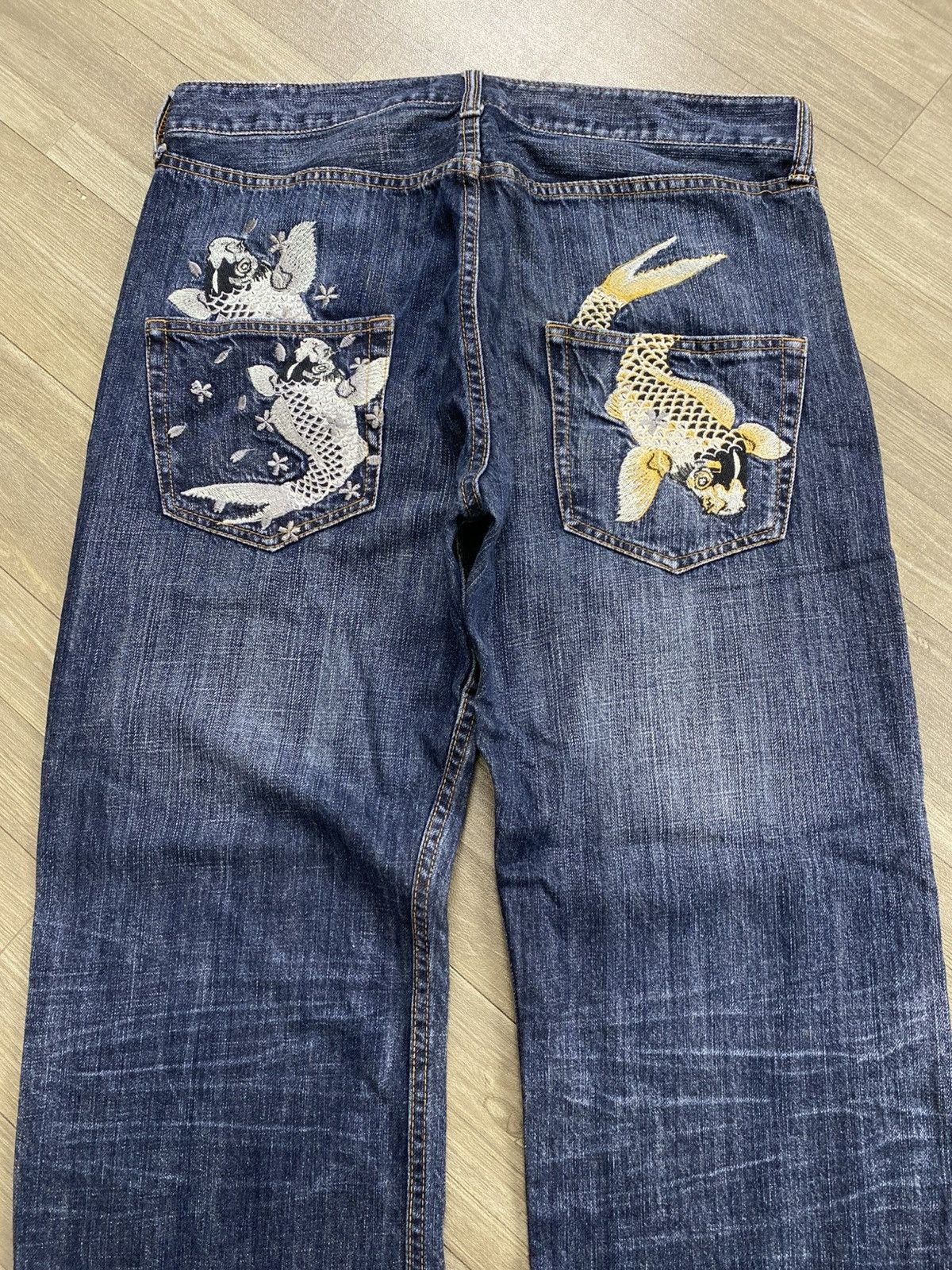Japanese Brand 2000s Karakuri Tamashii Ed Hardy Style Embroidery Koi Jeans Size US 32 / EU 48 - 2 Thumbnail