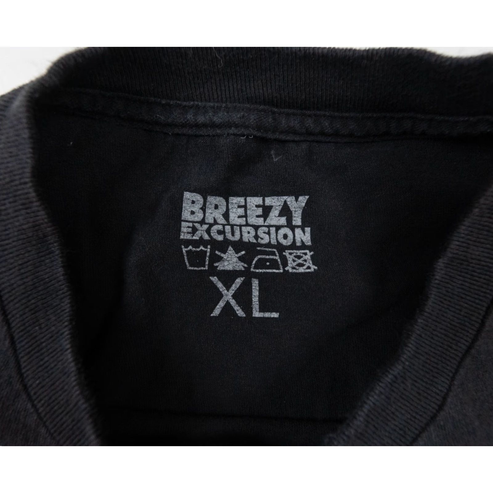 Vintage VINTAGE Breezy Excursion T-Shirt Men's XL Black Short Sleeve Cotton Logo All Seasons Size US XL / EU 56 / 4 - 5 Thumbnail