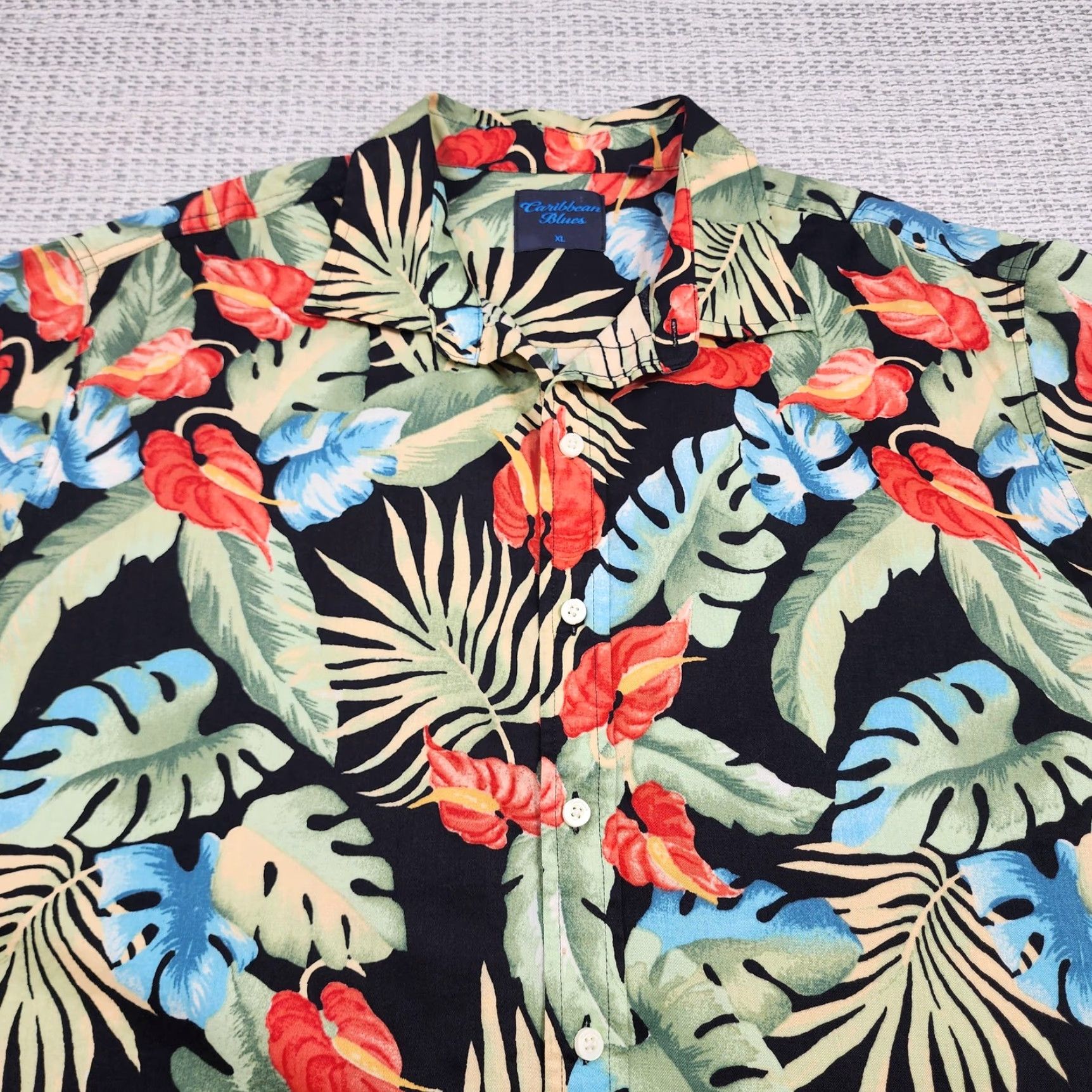 Vintage VINTAGE Caribbean Blues Shirt Mens XL Black Hawaiian Aloha Button Up Tropical Floral Shirt Size US XL / EU 56 / 4 - 4 Thumbnail