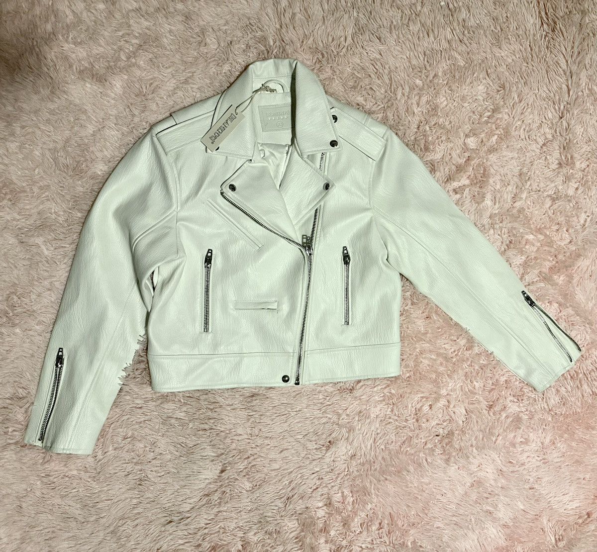 Other NWT BLANKNYC White Thick Vegan Leather Biker Jacket Zip Up Size XS / US 0-2 / IT 36-38 - 1 Thumbnail