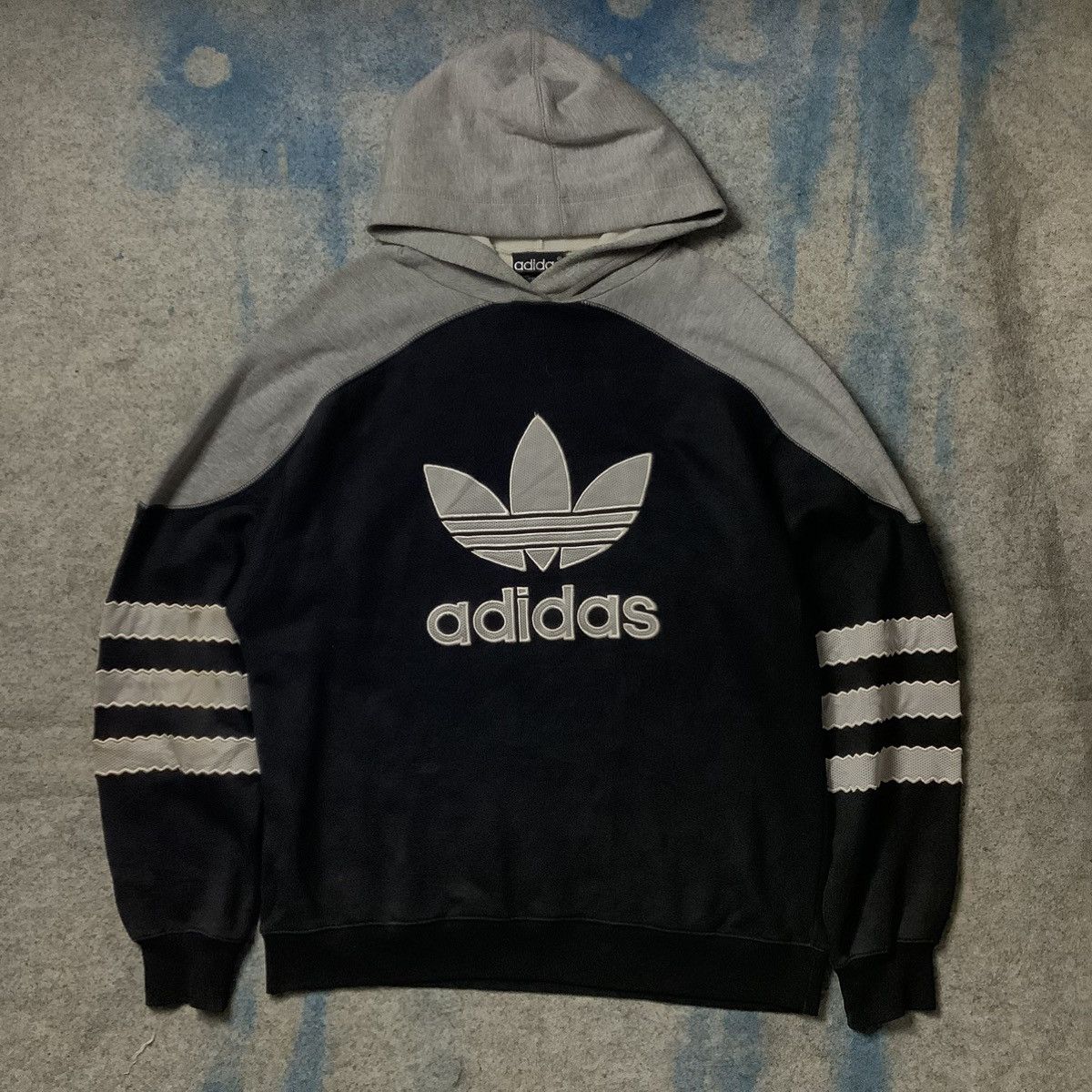 Adidas × Vintage Y2K Adidas Big Logo Vintage Boxy Hoodie Size US M / EU 48-50 / 2 - 1 Thumbnail