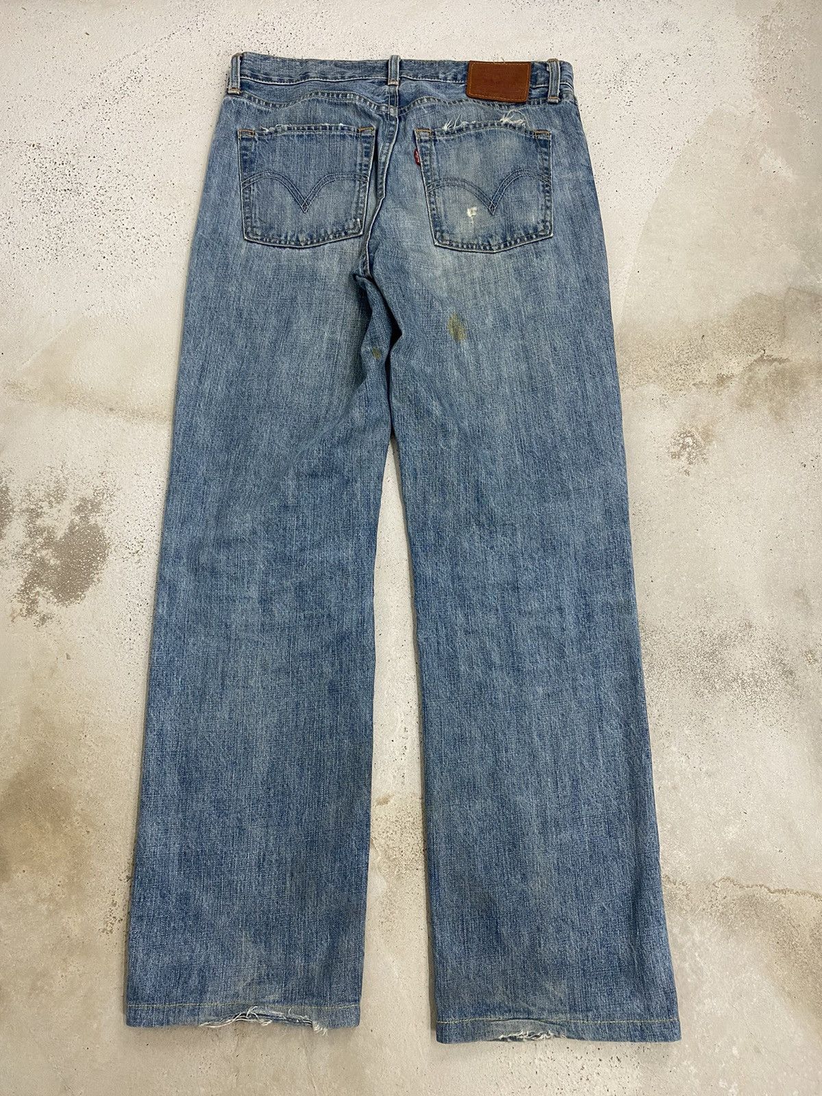 Japanese Brand × Levi's Levis 502 Denim Straight Cut Loose Fit Distressed Size US 32 / EU 48 - 2 Thumbnail