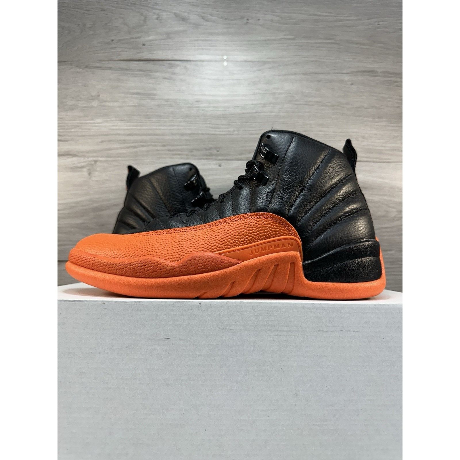 Jordan Brand Air Jordan 12 Retro Brilliant Orange W - Size 10w/8.5m Size US 10 / IT 40 - 1 Thumbnail