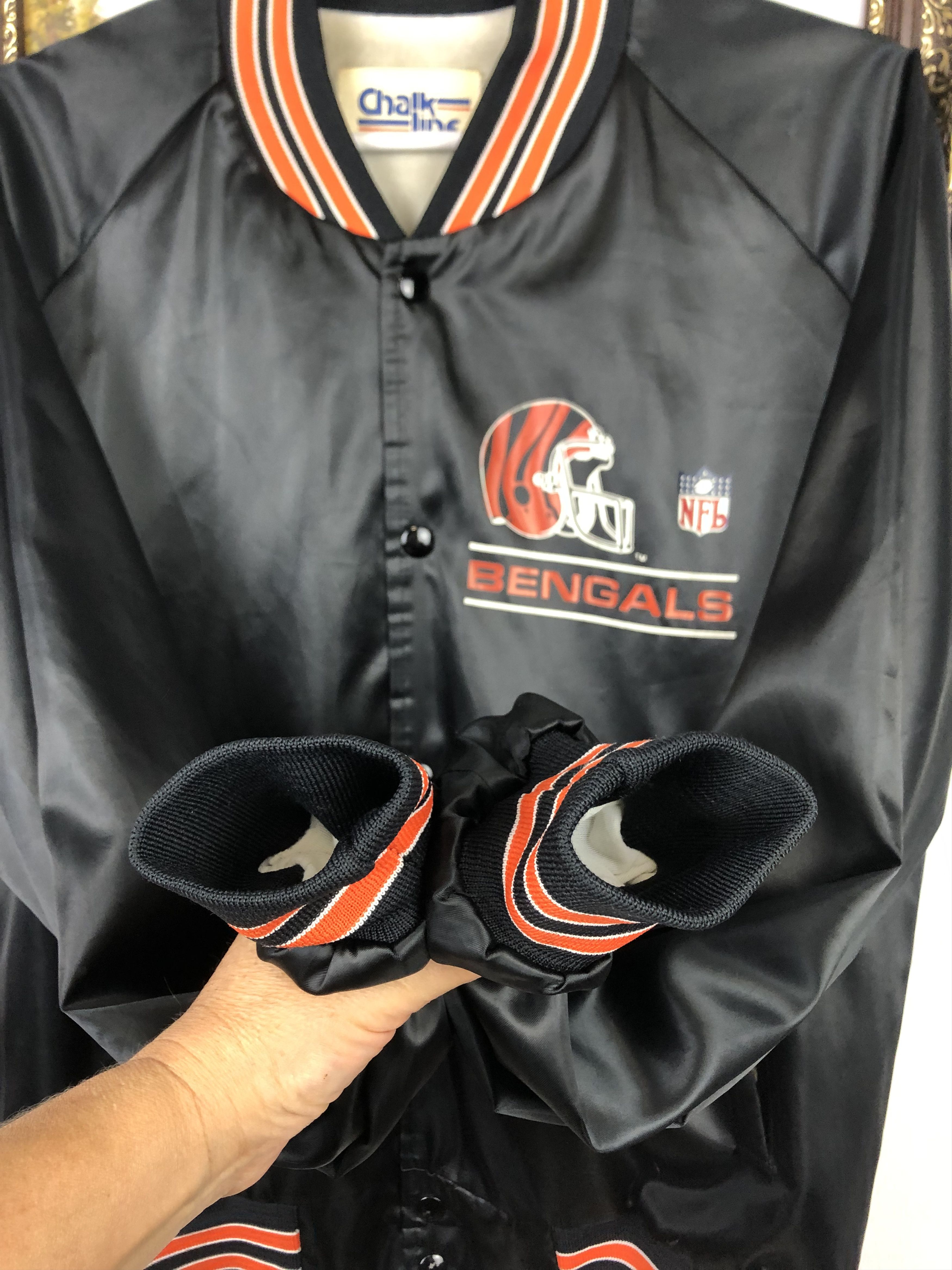 Chalk Line Vintage Cincinnati Bengals Chalk Line Satin Bomber Jacket Size US L / EU 52-54 / 3 - 10 Thumbnail