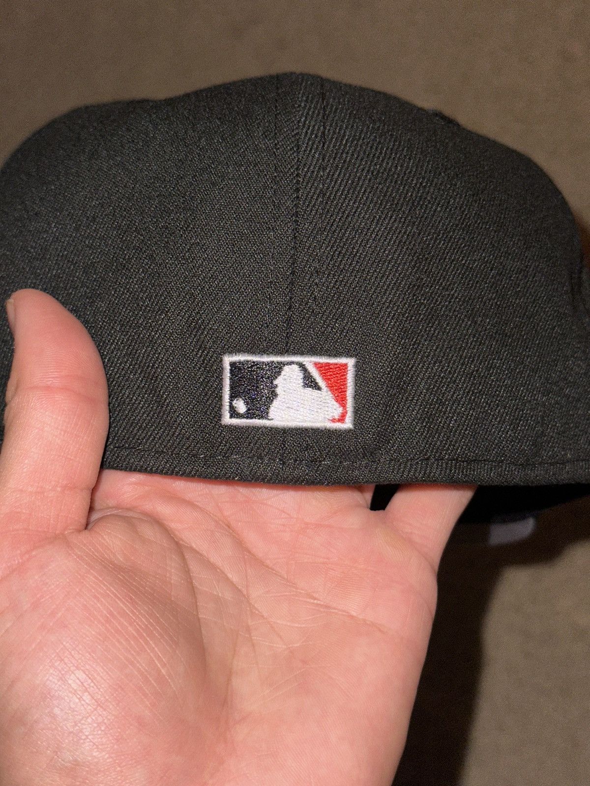 New Era HAT CLUB Yankees World Champions 1998 WS Patch Size 7 1/8 Size ONE SIZE - 4 Thumbnail