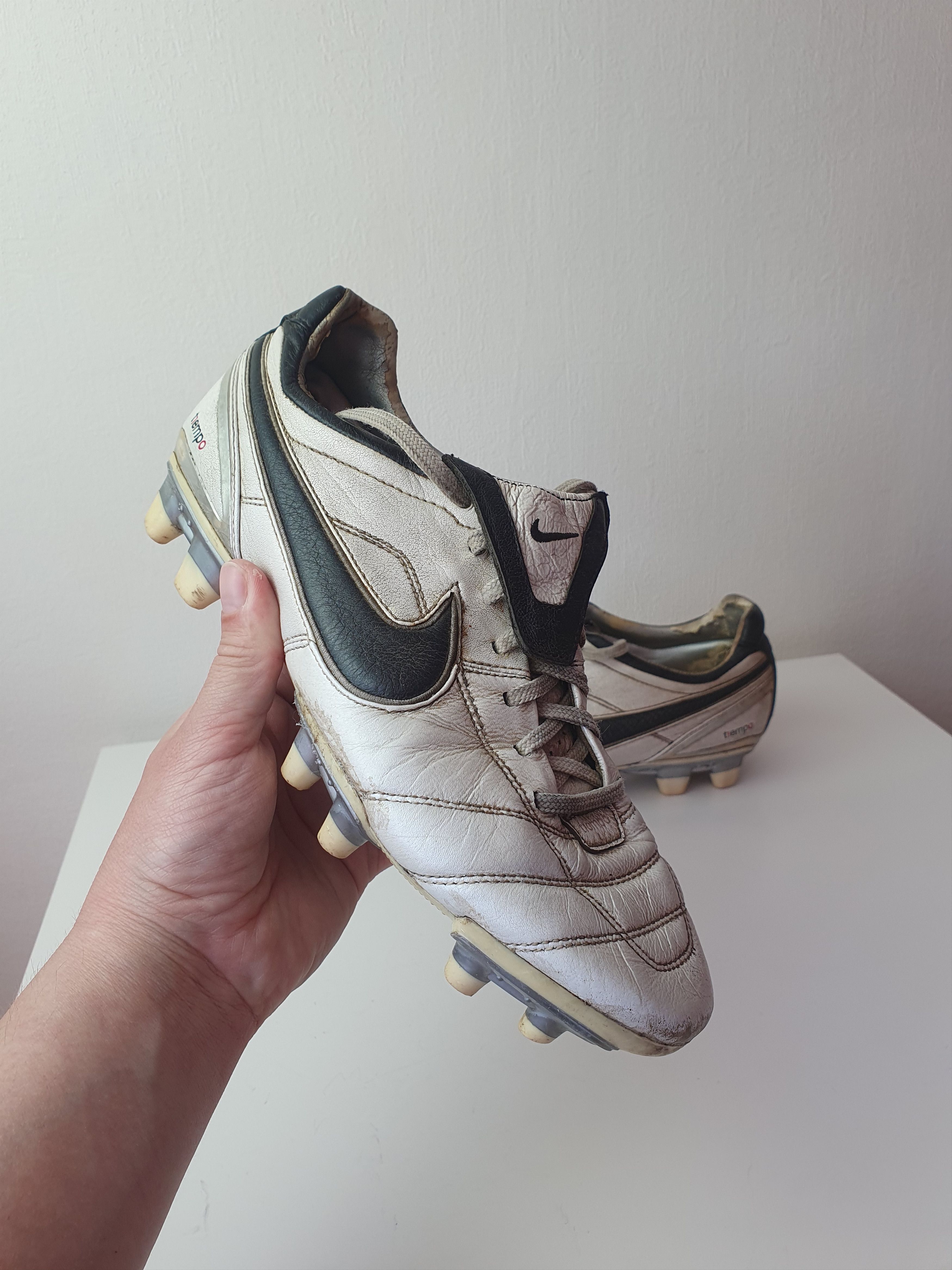 Nike Vintage Football Boots Nike Air Zoom Tiempo Legend II Size US 9 / EU 42 - 2 Thumbnail