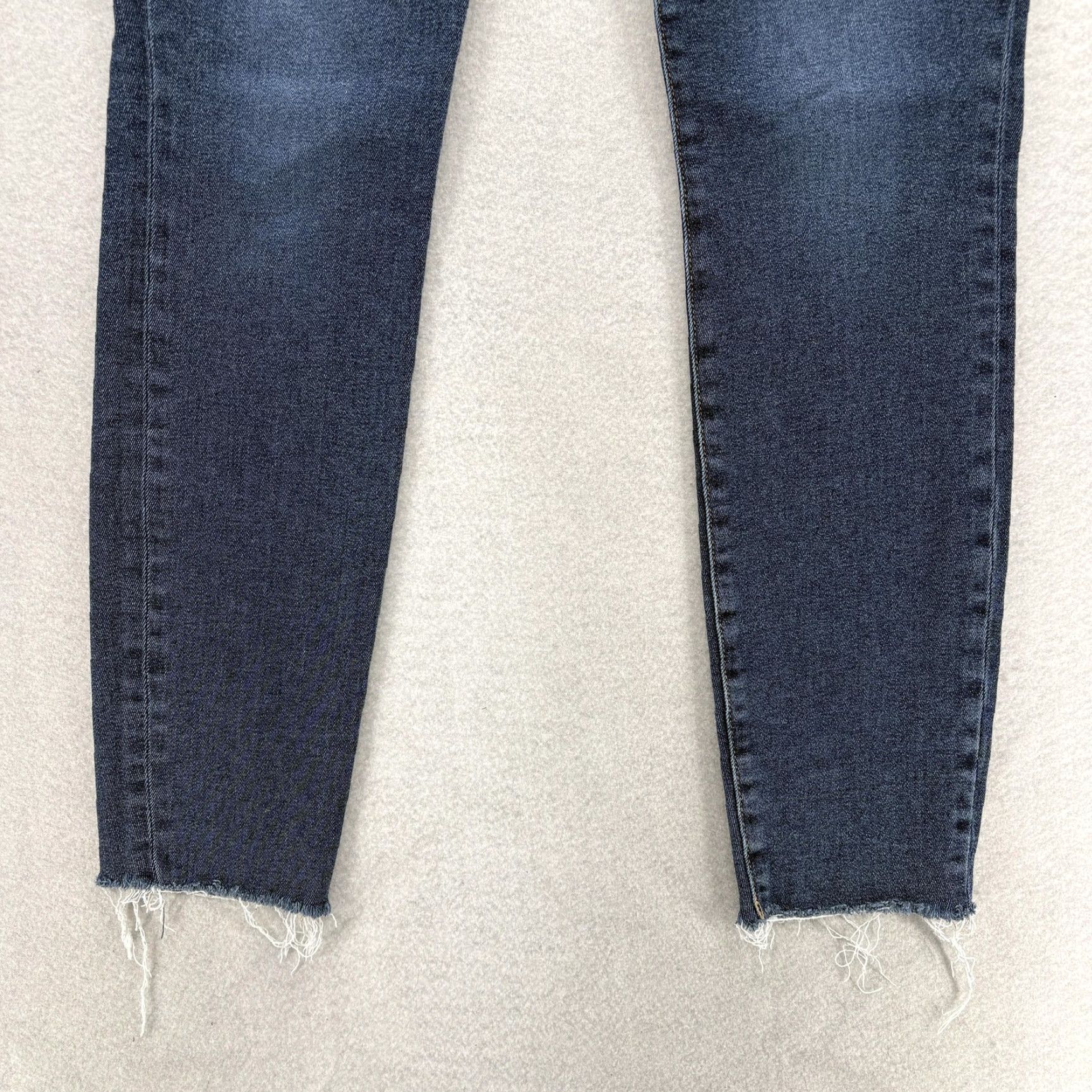 Good American VINTAGE Good American Good Legs Skinny Jeans Womens 10/30 Blue High Rise Raw Hem Preppy Size 32" / US 10 / IT 46 - 4 Thumbnail