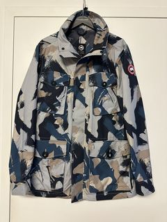 Blue brush camo store canada goose gilet