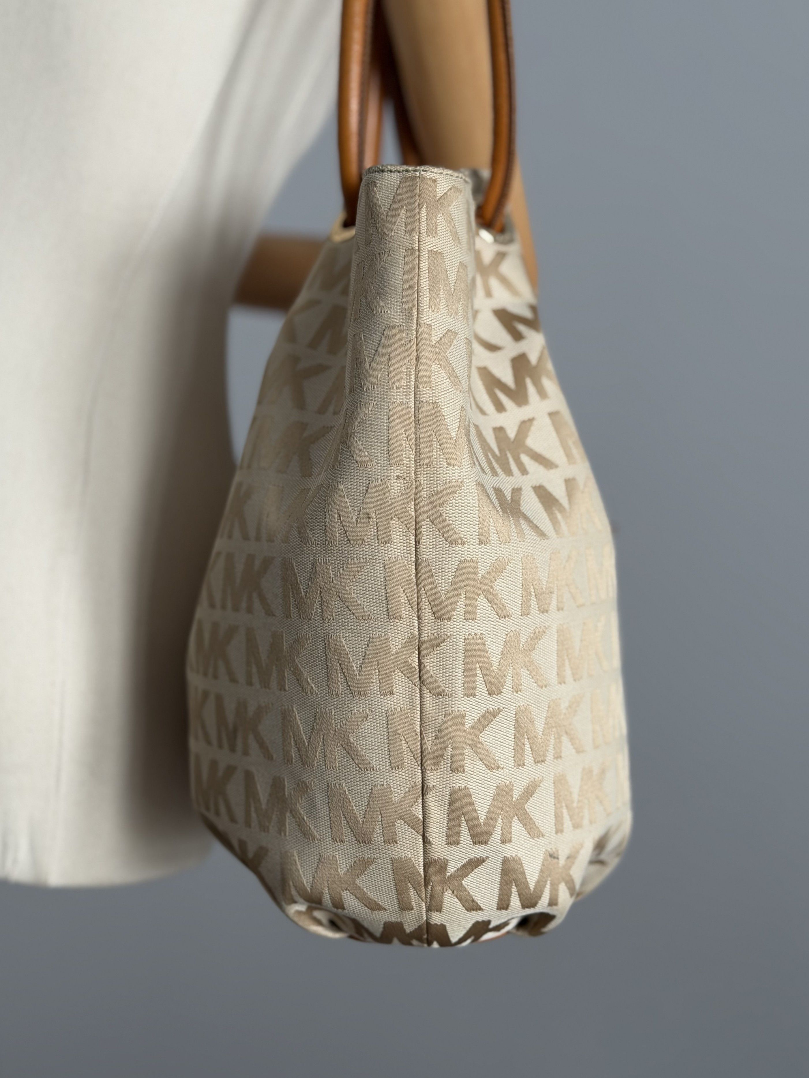 Michael Kors MICHAEL KORS Gold MK Logo Monogram Ring Tote Shoulder Bag Size ONE SIZE - 7 Thumbnail