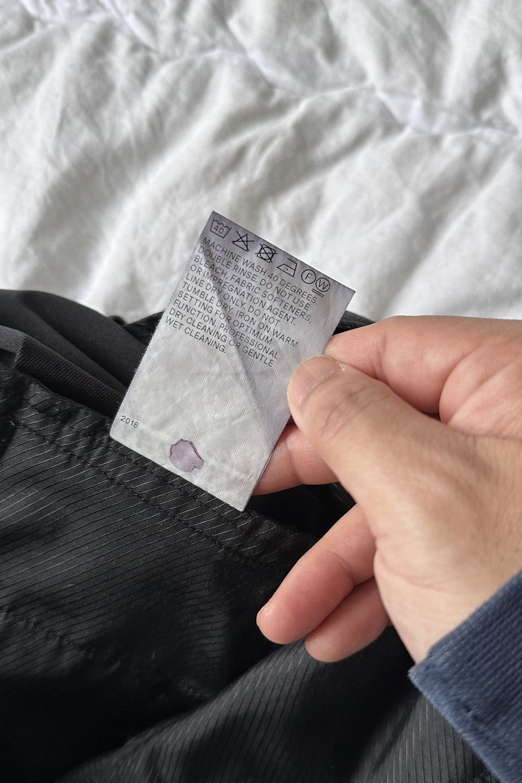 Acronym Acronym P30A-DS v1 Size XS Size US 28 / EU 44 - 8 Thumbnail