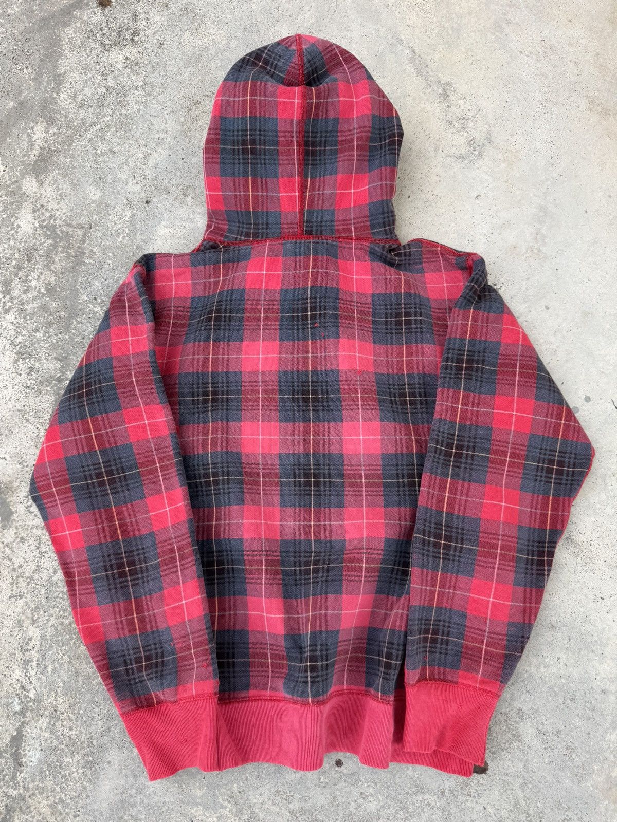 Supreme Distressed Supreme Crest Plaid MCMXCIV Pull Over Hoodie Size US L / EU 52-54 / 3 - 7 Thumbnail