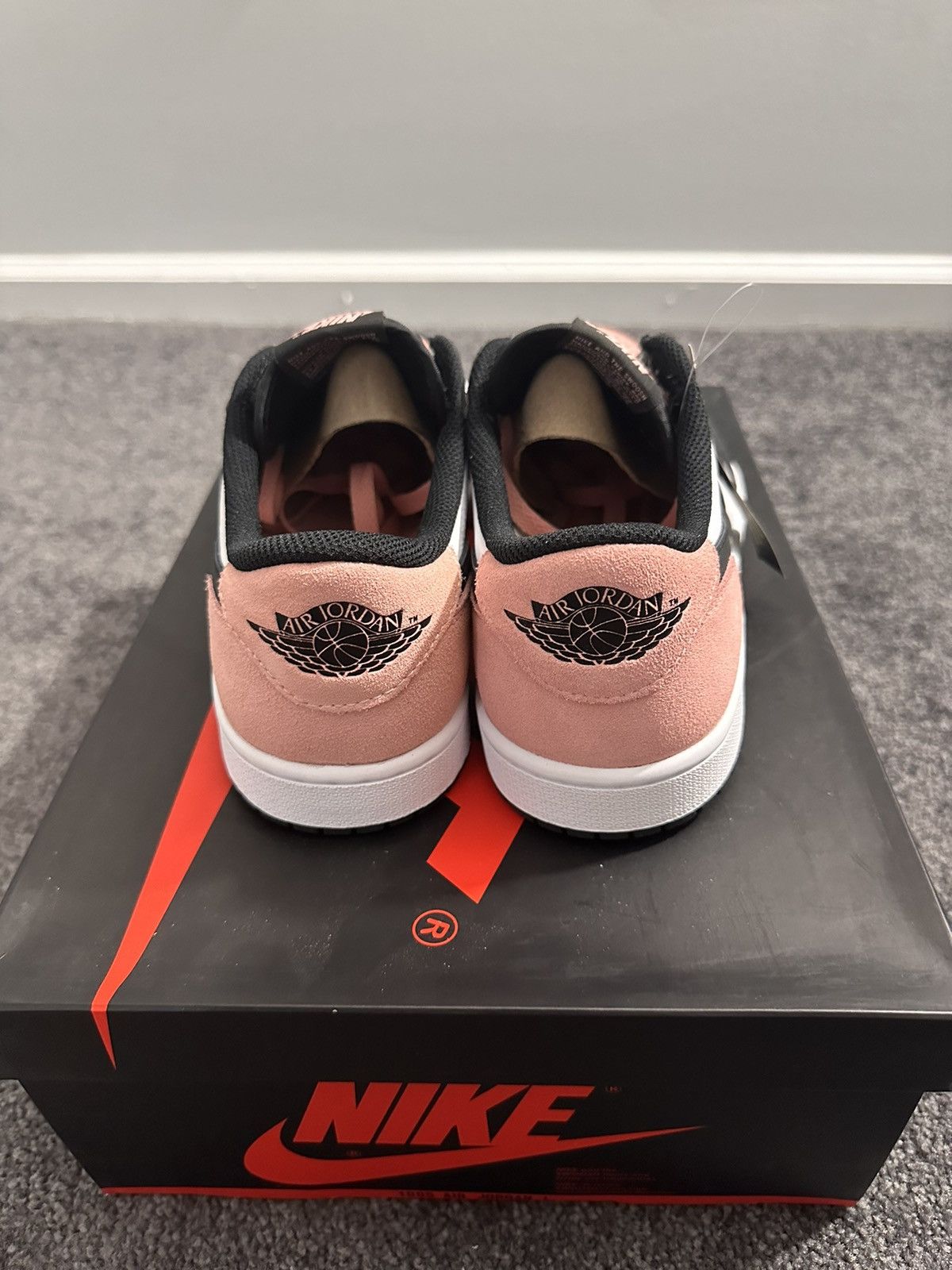 Nike Air Jordan 1 Retro Low OG ‘Bleached Coral’ Size US 10 / EU 43 - 4 Thumbnail