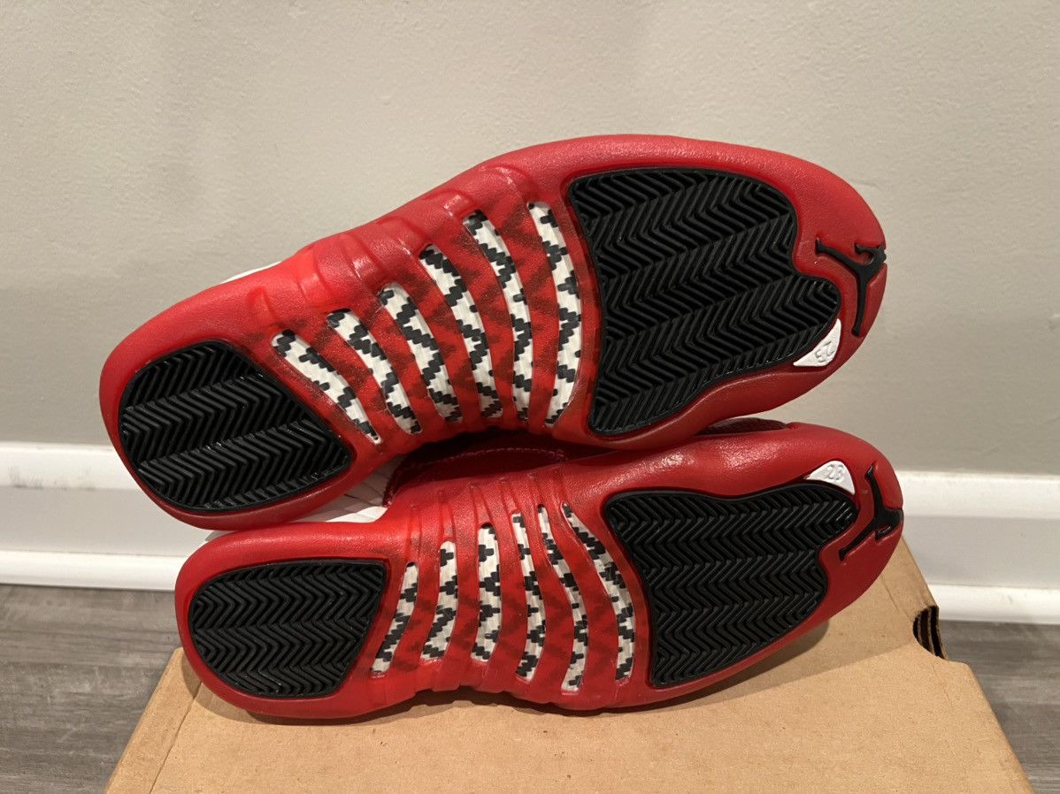 Jordan Brand Size 8 1997 Nike Air Jordan 12 OG Cherry White/Varsity Red Size US 8 / EU 41 - 7 Thumbnail