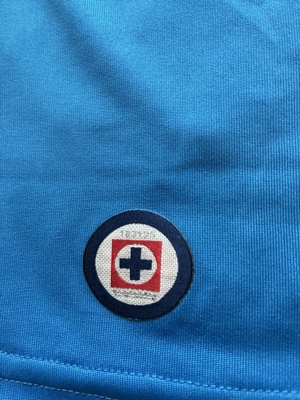 Under Armour 2016/2017 Cruz Azul Home Kit Size US M / EU 48-50 / 2 - 6 Thumbnail
