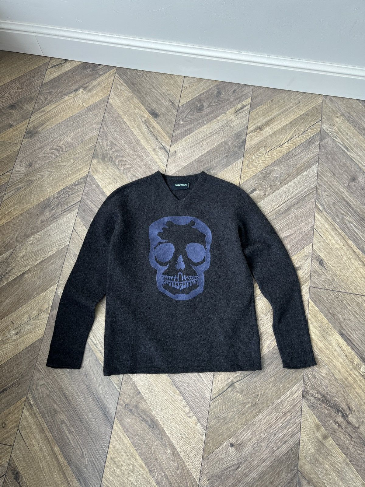Designer × Vintage × Zadig & Voltaire Vintage Zadig & Voltaire Wool Skull V-Neck Sweater Pullover Size S / US 4 / IT 40 - 2 Thumbnail