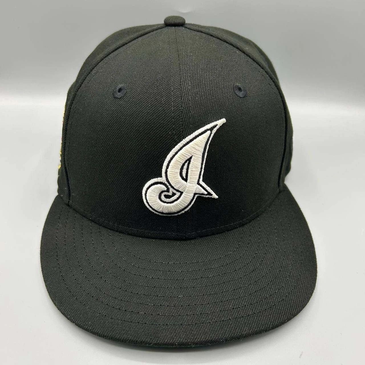 New Era Cleveland Indians Guardians Hat Men 7 1/4 Black MLB Fitted Size ONE SIZE - 1 Thumbnail