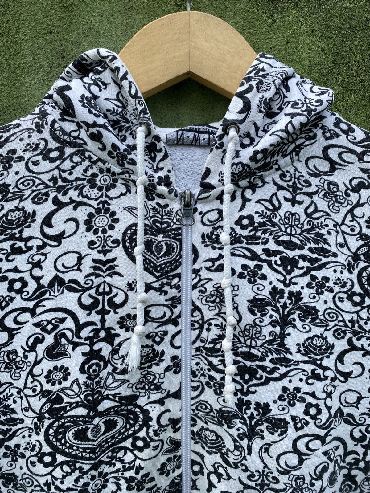 Vintage N.W.D Y2K Black White Paisley Full Zip Hoodie All Over Print Size L / US 10 / IT 46 - 2 Thumbnail