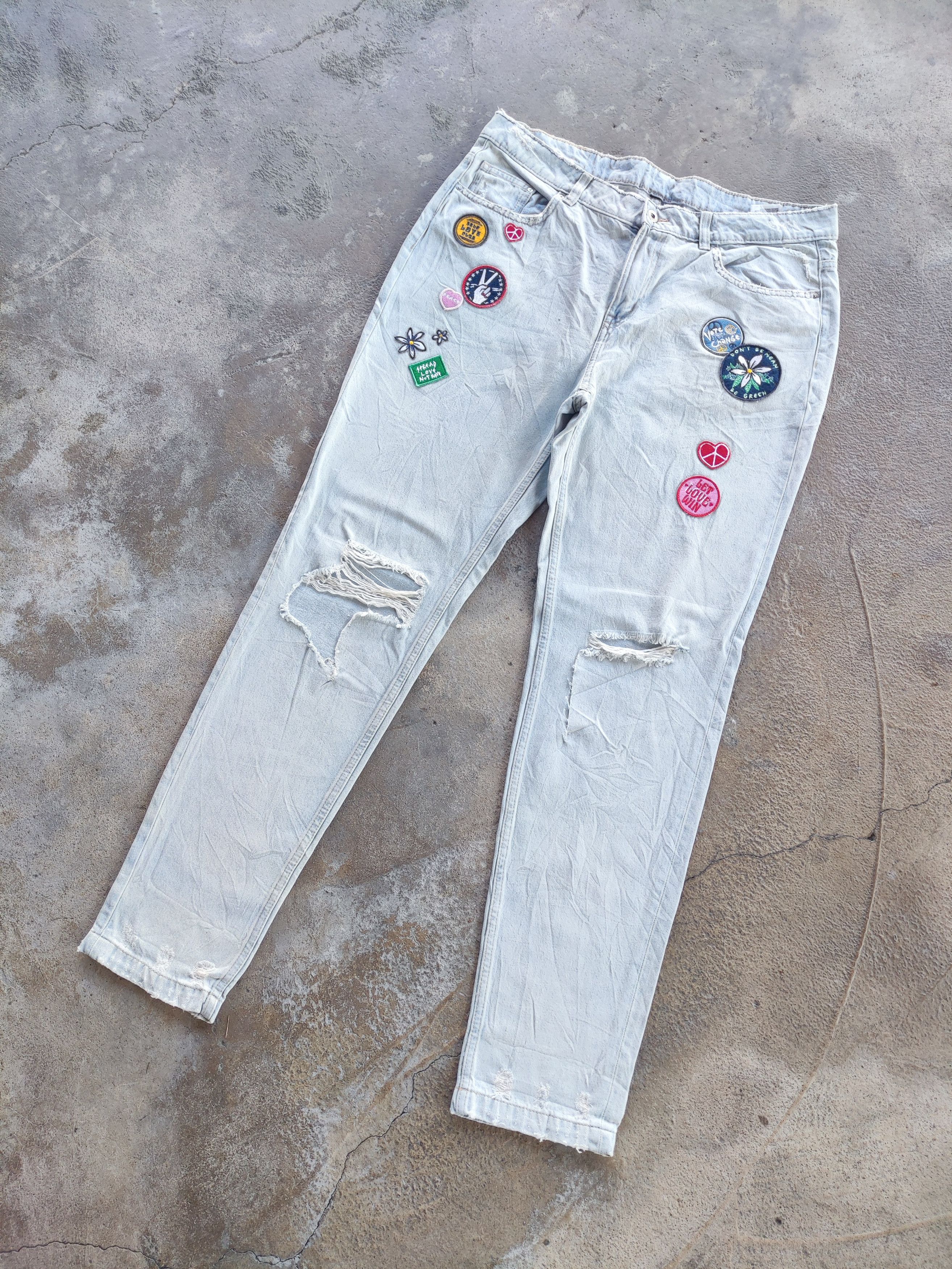 Japanese Brand × Jean Vintage Japanese Distressed Faded Patch Jeans Pants Denim Size US 34 / EU 50 - 1 Thumbnail