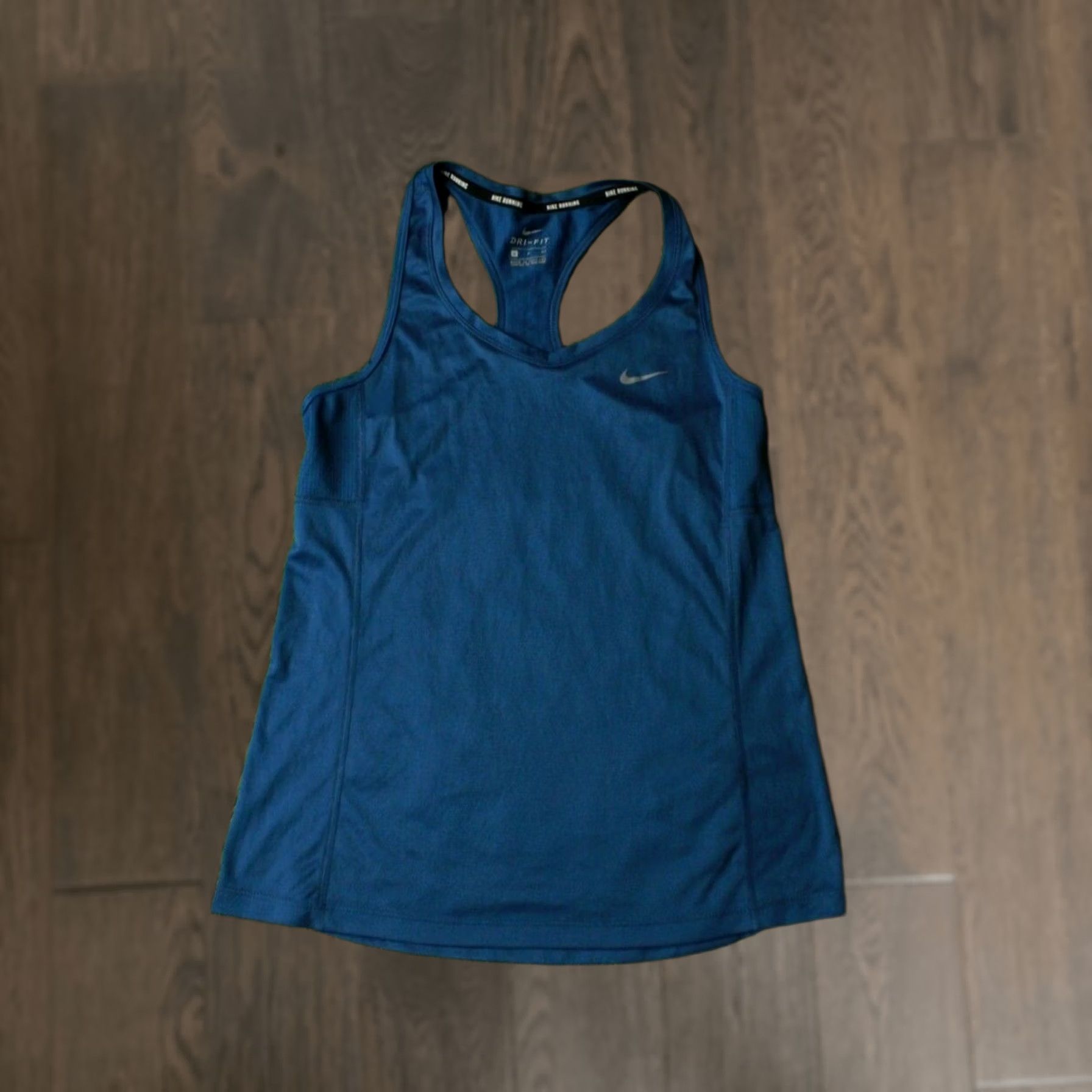 Nike Nike Dri-FIT Run Women Vest Sleeveless Shirt Jersey S Blue Running Training 2018 Size S / US 4 / IT 40 - 1 Thumbnail