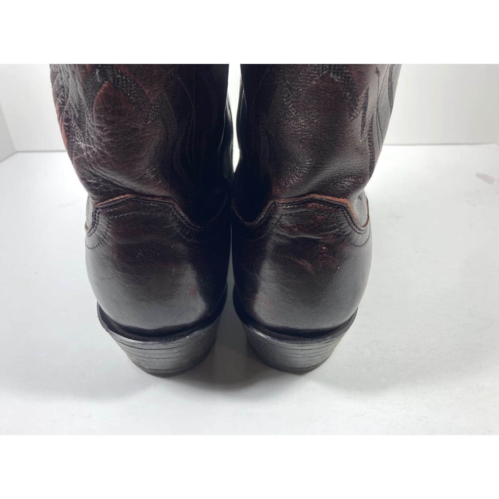 Vintage VINTAGE Lucchese Caiman Inlay Boots Men 9 EE Wide Black Cherry Leather VTG N1508J4 Size US 9 / EU 42 - 6 Thumbnail