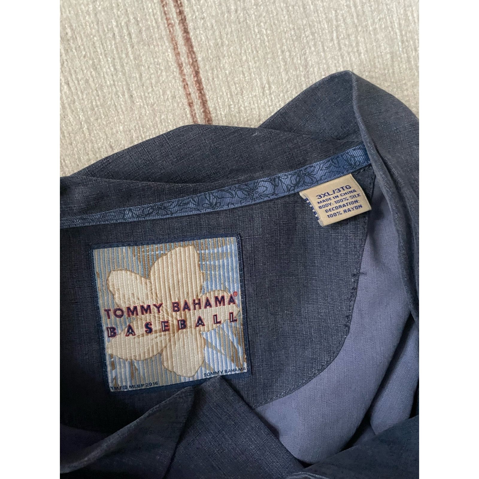 Tommy Bahama Tommy Bahama San Diego Padres button down shirt 3XL Size US XXL / EU 58 / 5 - 6 Thumbnail