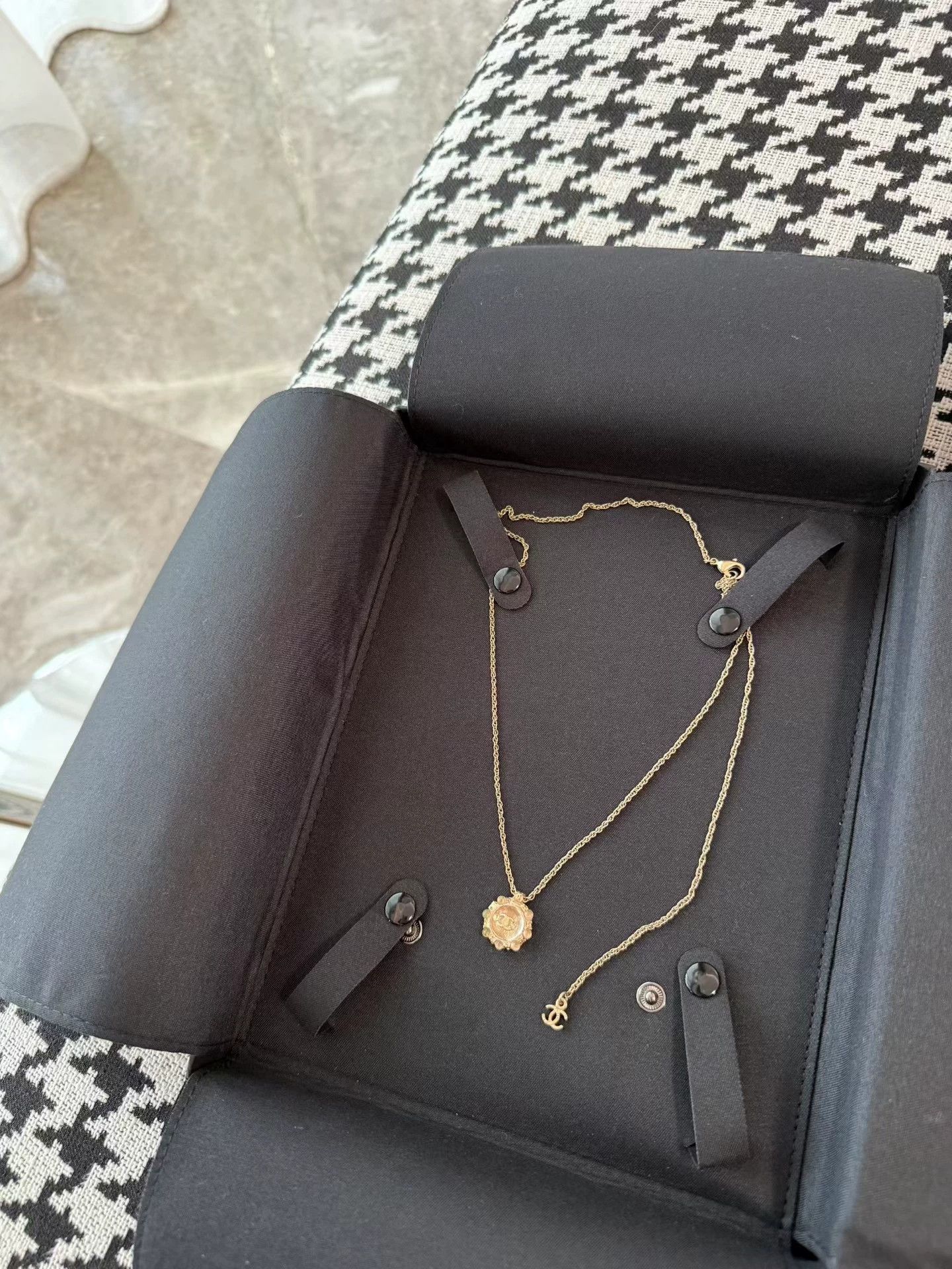 Chanel Chanel Front Pendant Necklace Full Set Sale Size ONE SIZE - 2 Thumbnail