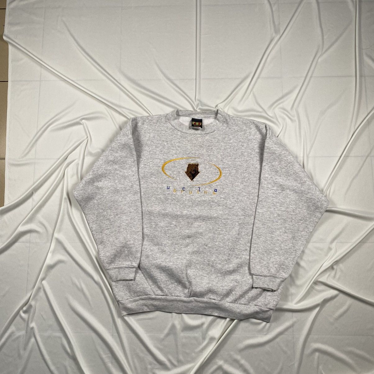 Collegium Vintage 90s UCLA Bruins Crewneck Size US XXL / EU 58 / 5 - 2 Thumbnail