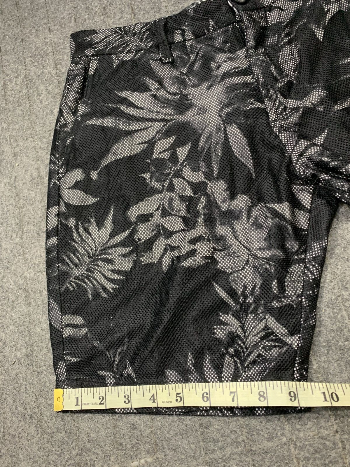 Vanquish 90s Black by Vanquish Floral Mesh Short Over Printed Size US 32 / EU 48 - 11 Thumbnail