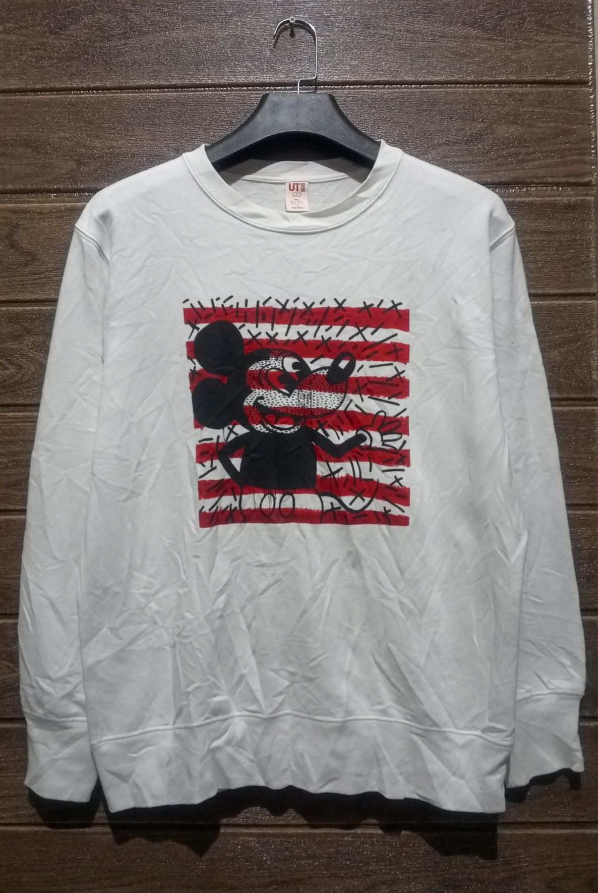 Keith Haring Vintage Uniqlo Disney Mickey Mouse X Keith Haring Sweatshirt Size US L / EU 52-54 / 3 - 1 Thumbnail