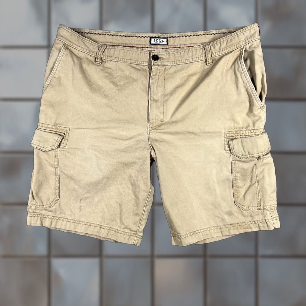 Izod IZOD Shorts Mens Size 40 Cargo Beige Cotton 10 Inseam Zip Flat Front Regular 40in Inseam Casual Travel Outdoor Hiking Mens Size US 40 / EU 56 - 1 Thumbnail