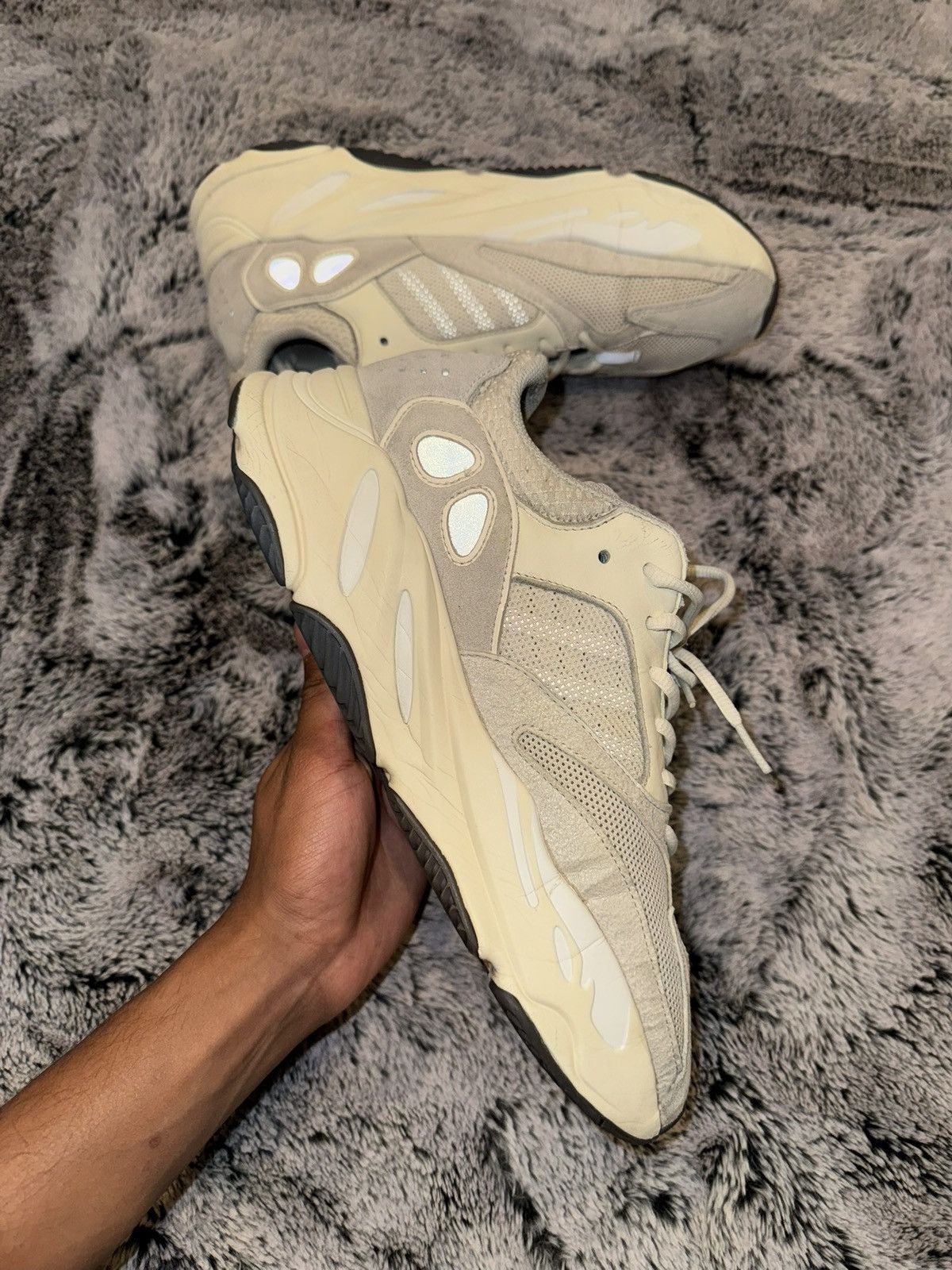 Yeezy Adidas Yeezy Boost 700 Analog Size US 11.5 / EU 44-45 - 4 Thumbnail