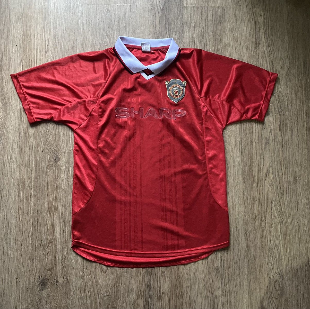 Other Manchester United Sharp Official retro Home Football jersey Size US L / EU 52-54 / 3 - 1 Thumbnail