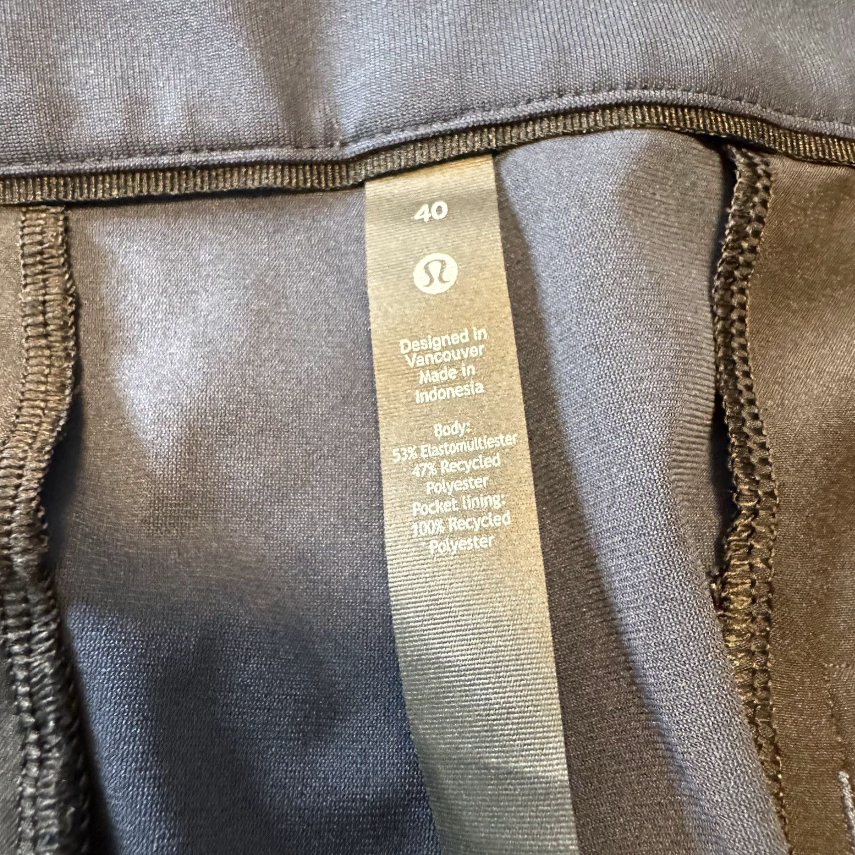 Lululemon Lululemon Men’s Navy Blue Pants Size 41x31 Stretch Zip Pocket Pants Regular 41in Waist Blue City Classic Golf Hiking Walking Men Size US 40 / EU 56 - 5 Thumbnail