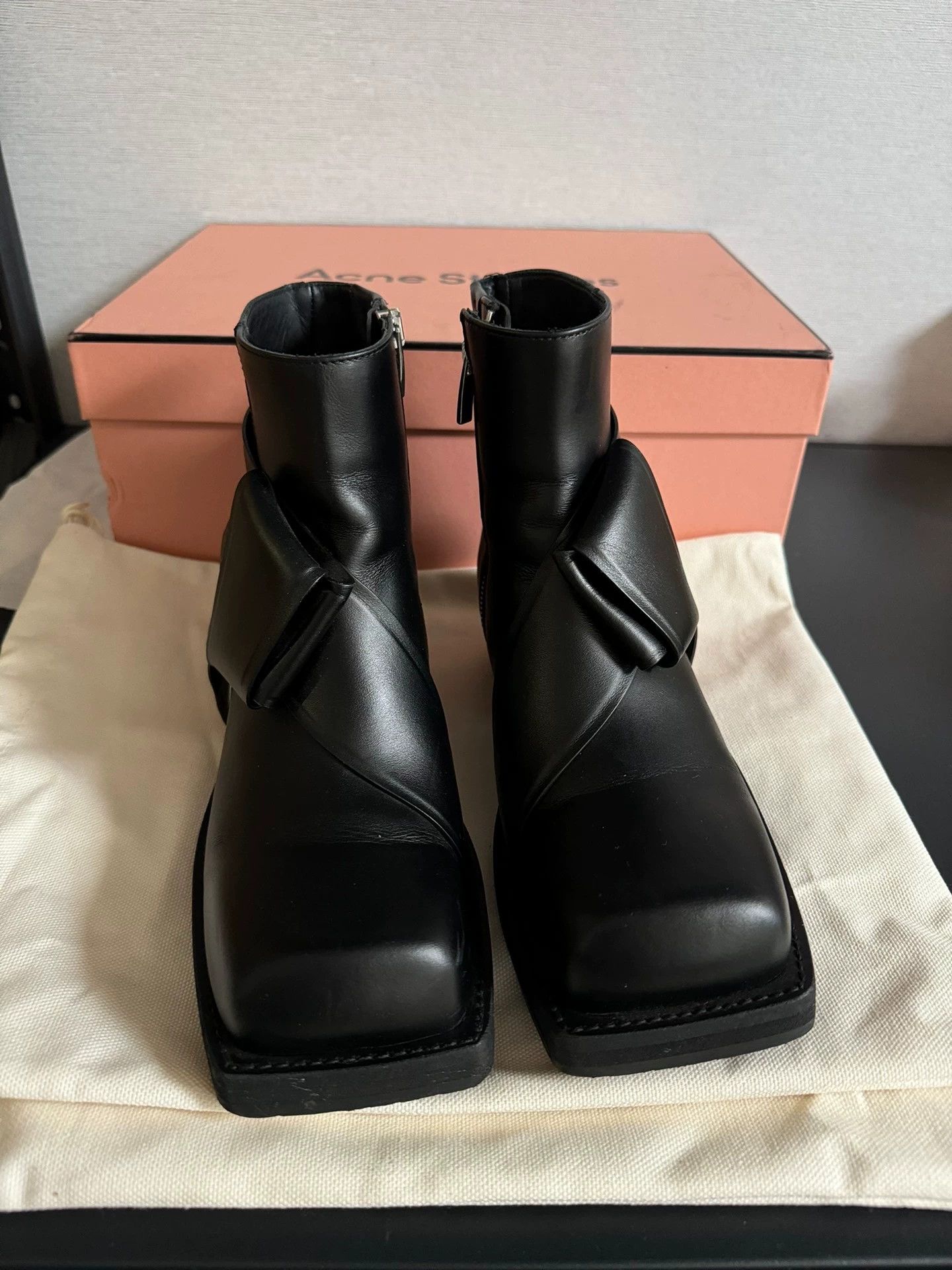 Acne Studios Acne Studios Black Small Square Toe Bow Zipper Boot Size US 6.5 / IT 36.5 - 2 Thumbnail