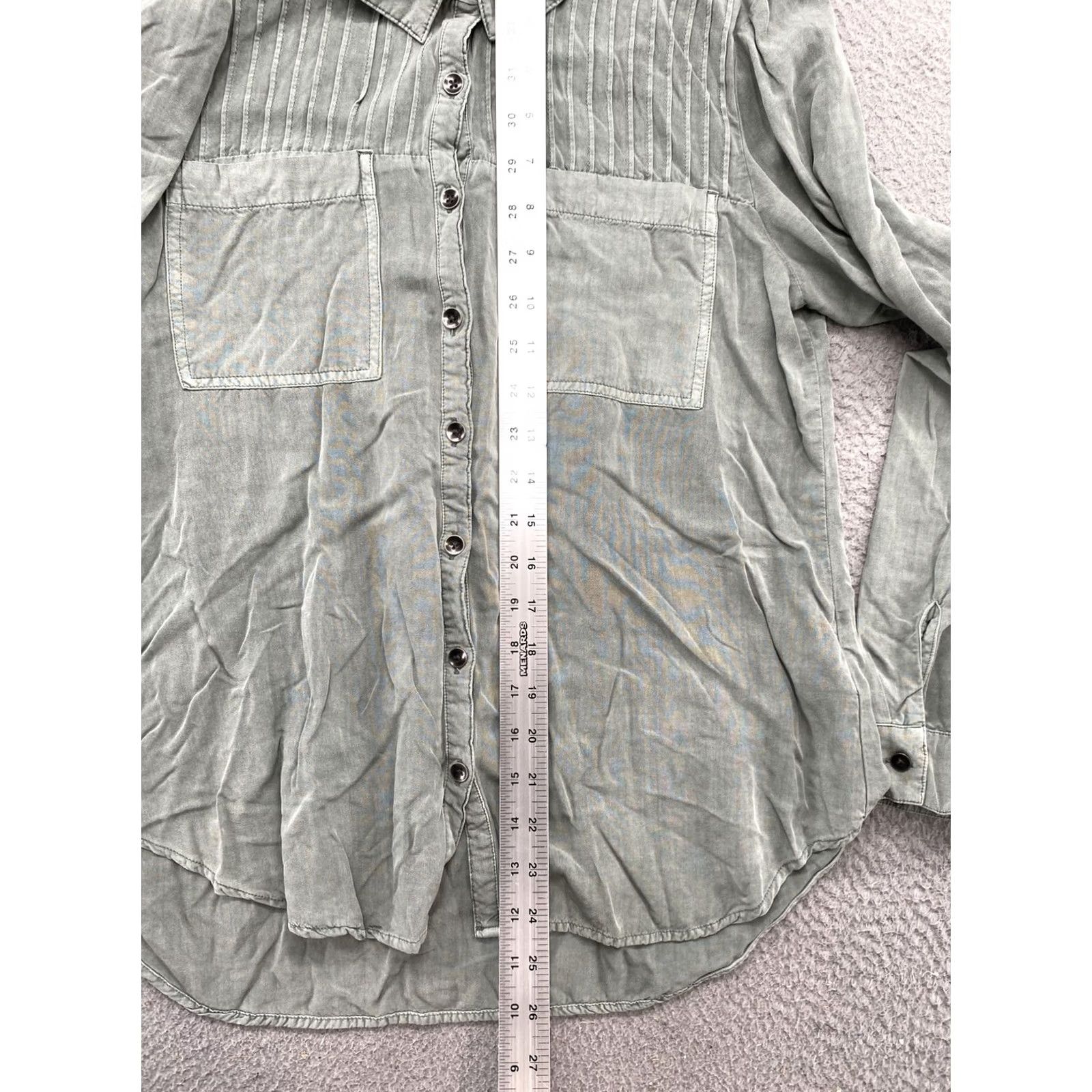 Vintage Maurice’s Women’s Green Rayon Button Up Long Sleeve Shirt M Casual Basic Shirts Mens? Size M / US 6-8 / IT 42-44 - 7 Thumbnail