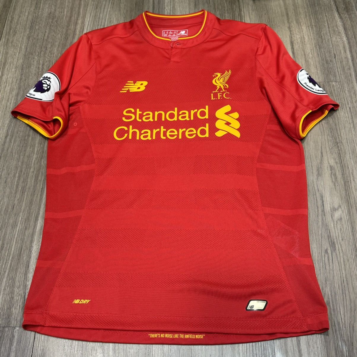 Sports Specialties Liverpool 16/17 home shirt #14 Henderson Size US S / EU 44-46 / 1 - 1 Thumbnail