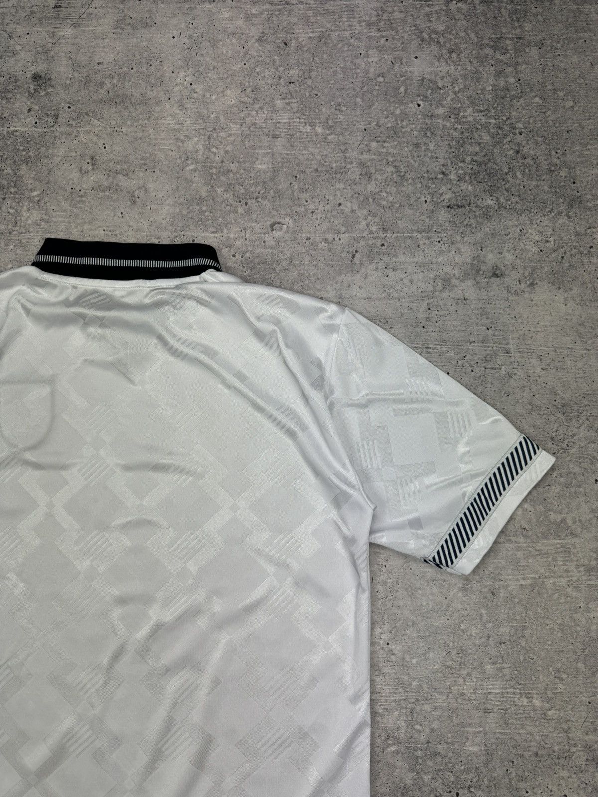 Vintage Vintage Blokecore England 1990-1992 Football Soccer Jersey Size US L / EU 52-54 / 3 - 11 Thumbnail