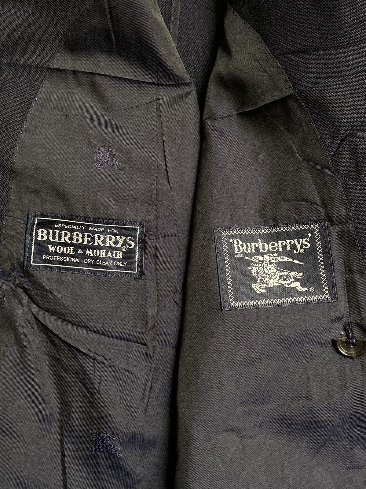 Burberry BURBERRY Navy Suit Size US M / EU 48-50 / 2 - 6 Thumbnail