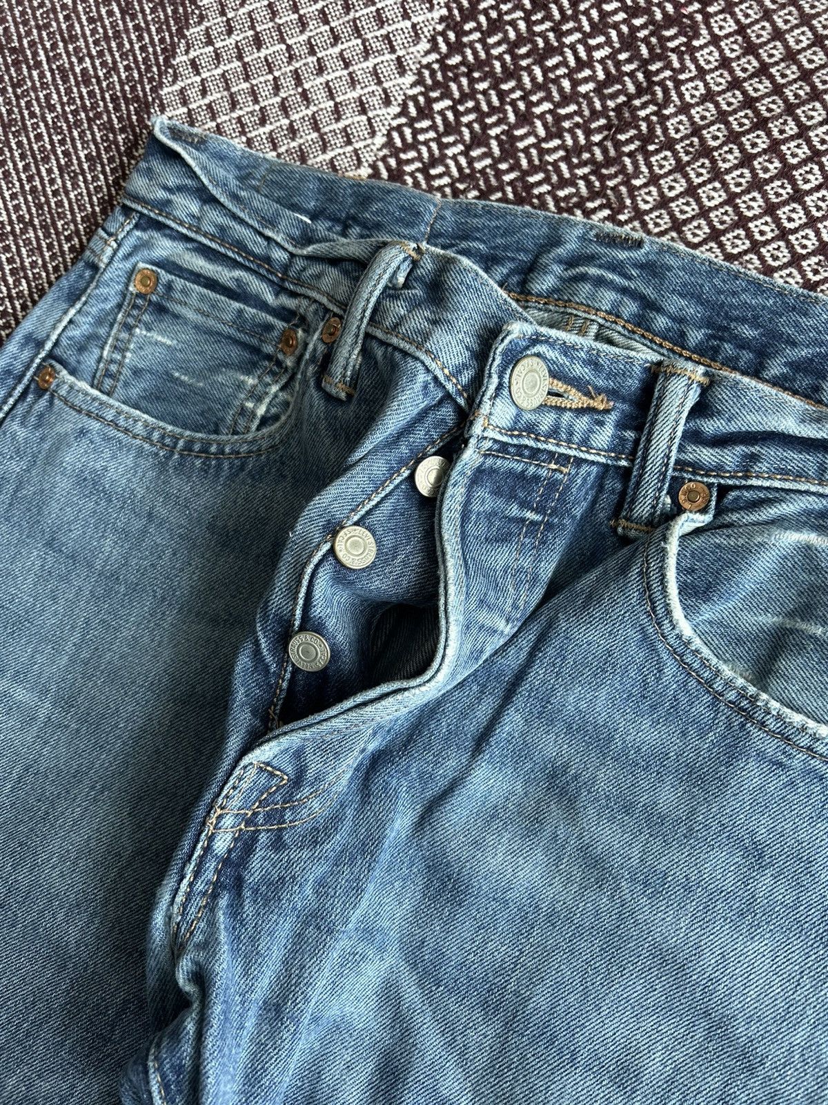 Levi's Vintage Levis 501 Wash Distressed Denim Jeans Size 30 Solid Size US 30 / EU 46 - 14 Thumbnail