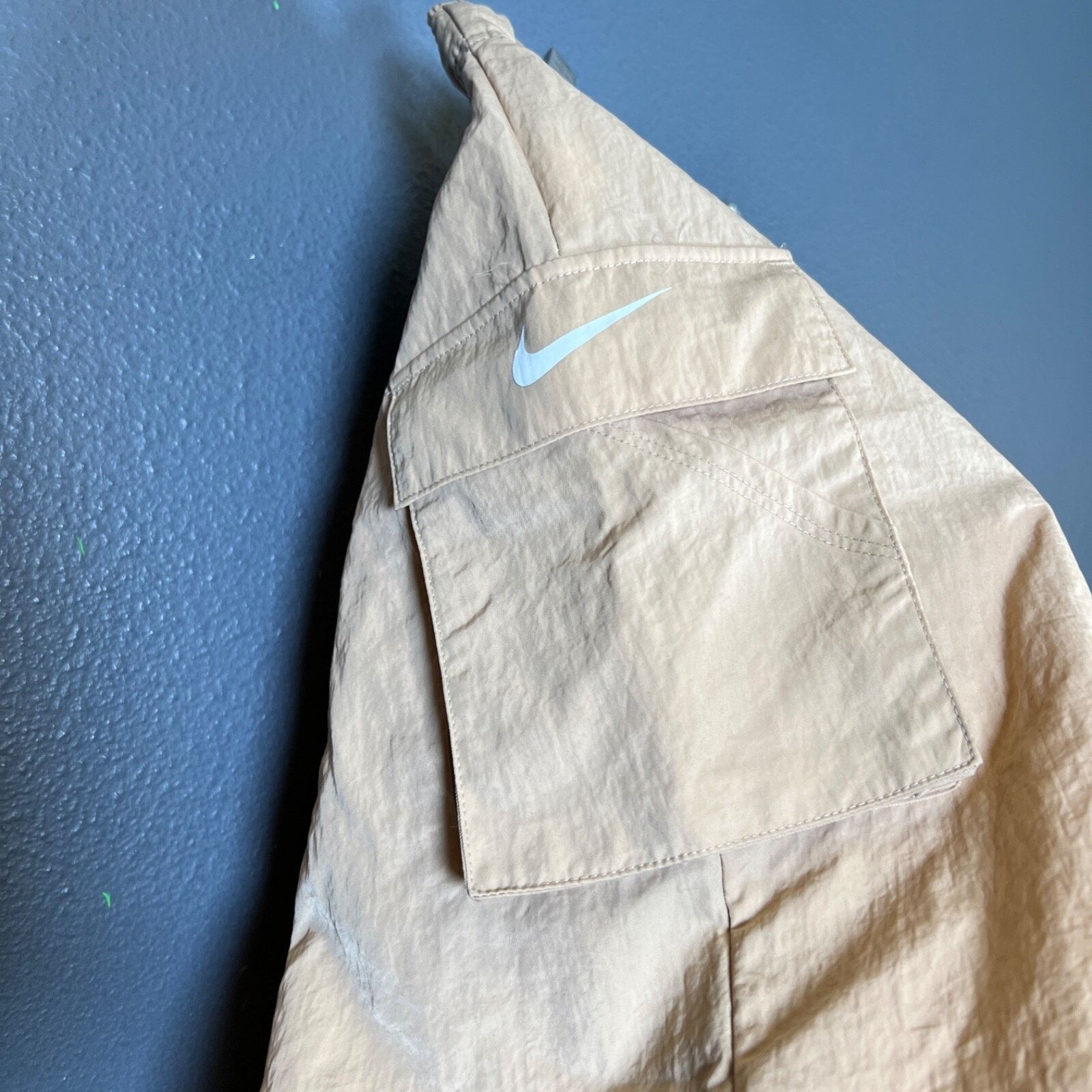 Nike Nike L men’s cargo shorts beige modern outdoor hiking gym Size US 32 / EU 48 - 7 Thumbnail